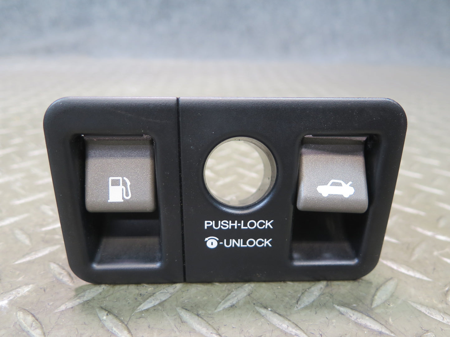 01-06 Lexus UCF30L LS430 Fuel Door & Trunk Lid Open Release Switch Panel OEM