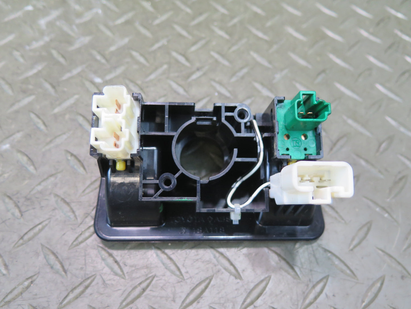 01-06 Lexus UCF30L LS430 Fuel Door & Trunk Lid Open Release Switch Panel OEM