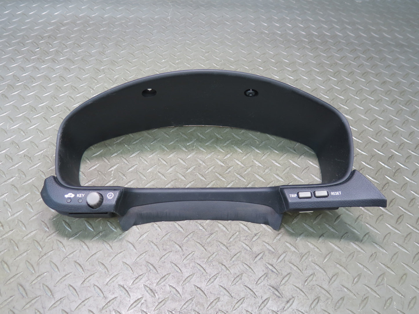 01-06 Lexus UCF30L LS430 Dash Instrument Cluster Speedometer Trim w Switches OEM