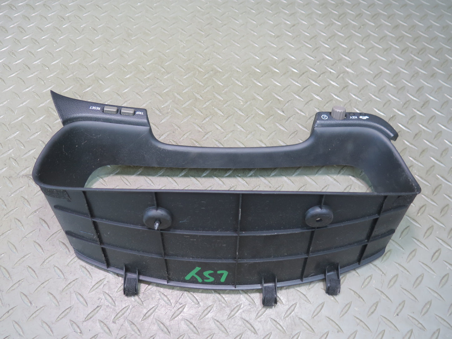 01-06 Lexus UCF30L LS430 Dash Instrument Cluster Speedometer Trim w Switches OEM