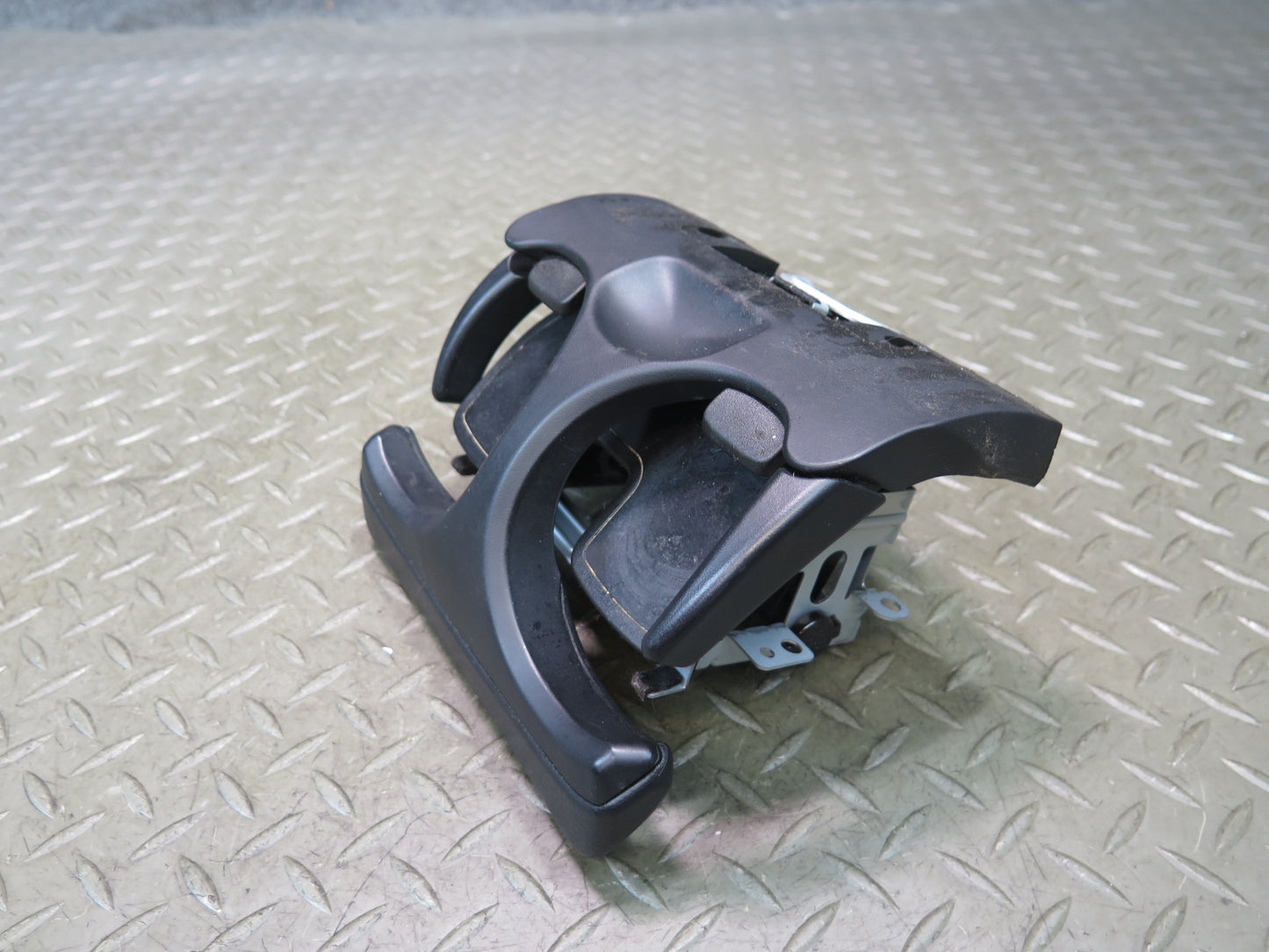 01-06 Lexus UCF30L LS430 Front Center Console CUP Holder Assembly OEM