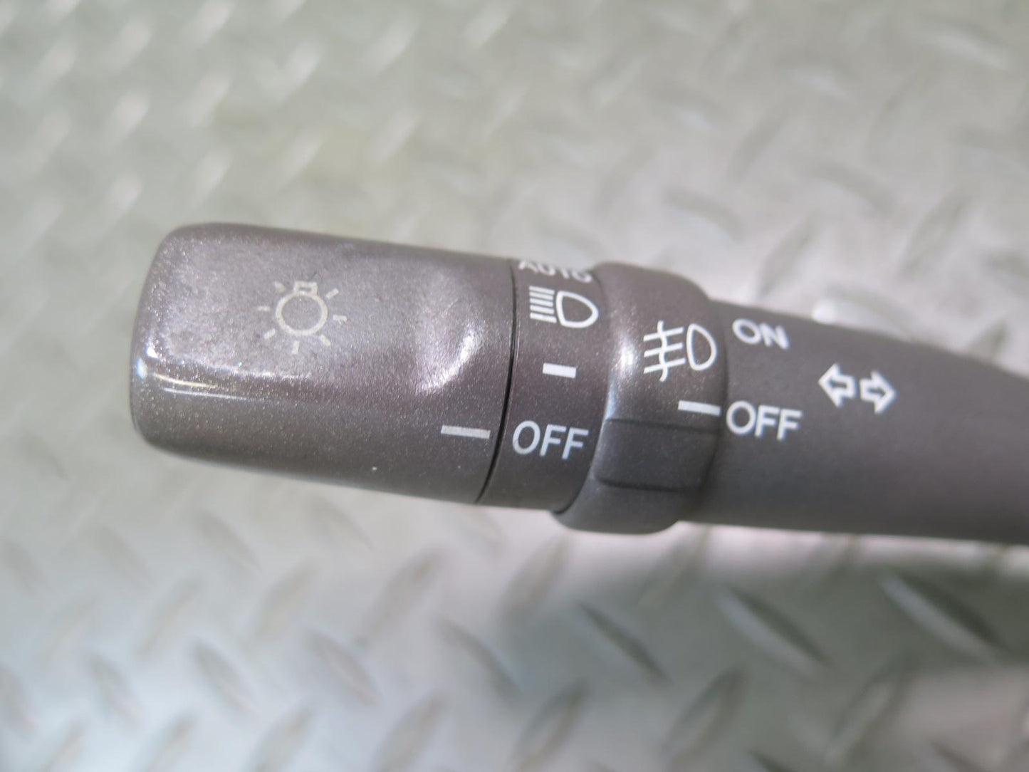 04-06 Lexus UCF30L LS430 Steering Column Headlight Turn Signal Wiper Switch OEM