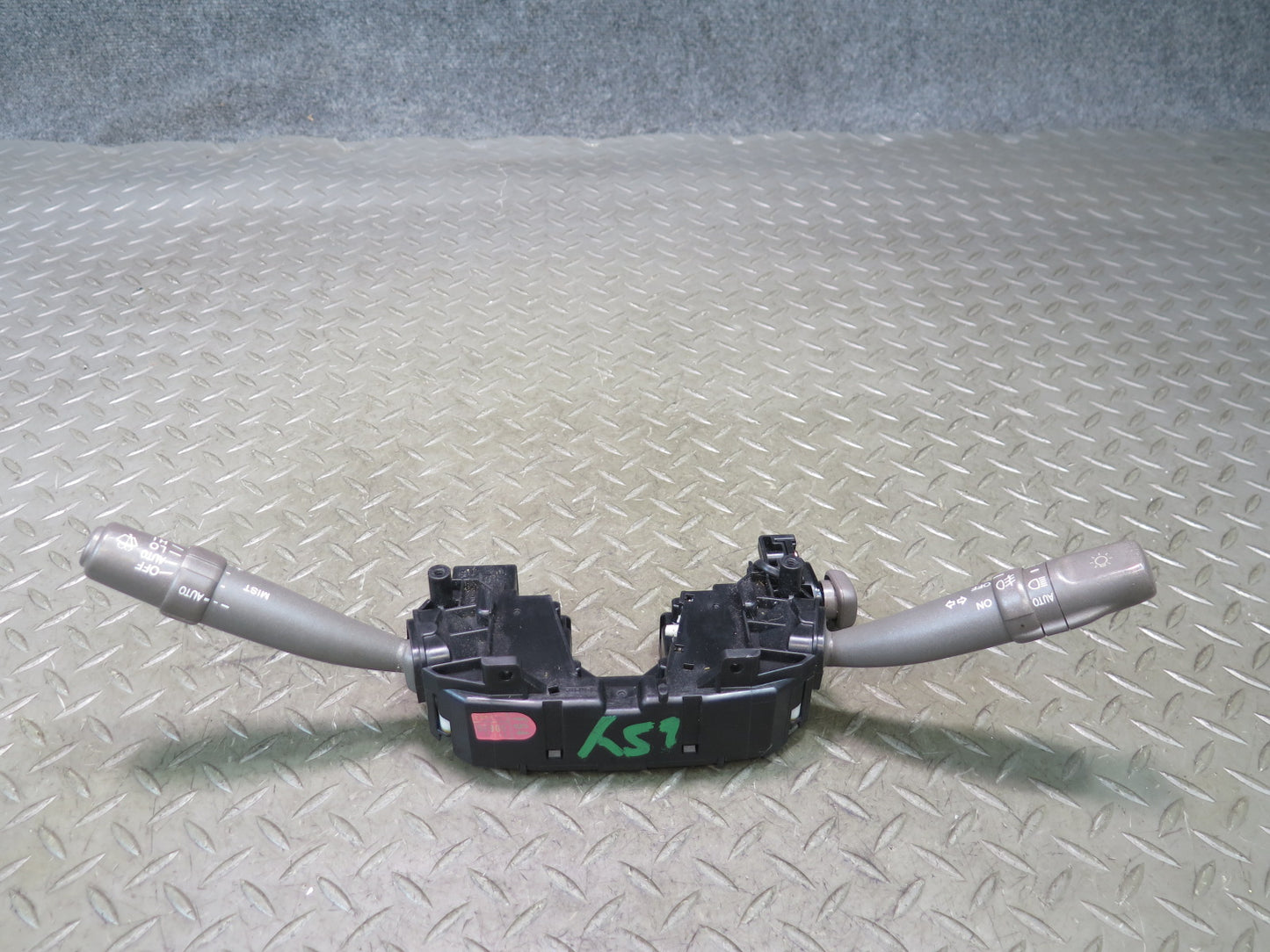 04-06 Lexus UCF30L LS430 Steering Column Headlight Turn Signal Wiper Switch OEM