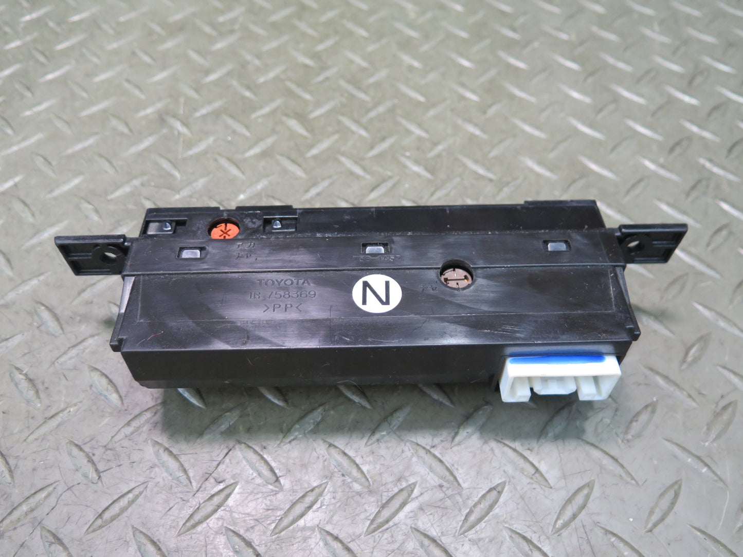 01-06 Lexus UCF30L LS430 Dash Heated Seat Trac Sun Shade Switch Panel OEM