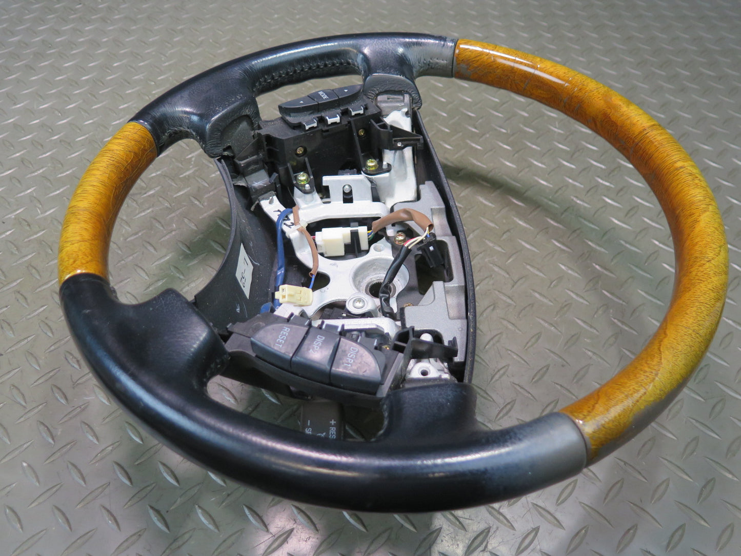 04-06 Lexus UCF30L LS430 Leather Wood Steering Wheel w Controls OEM