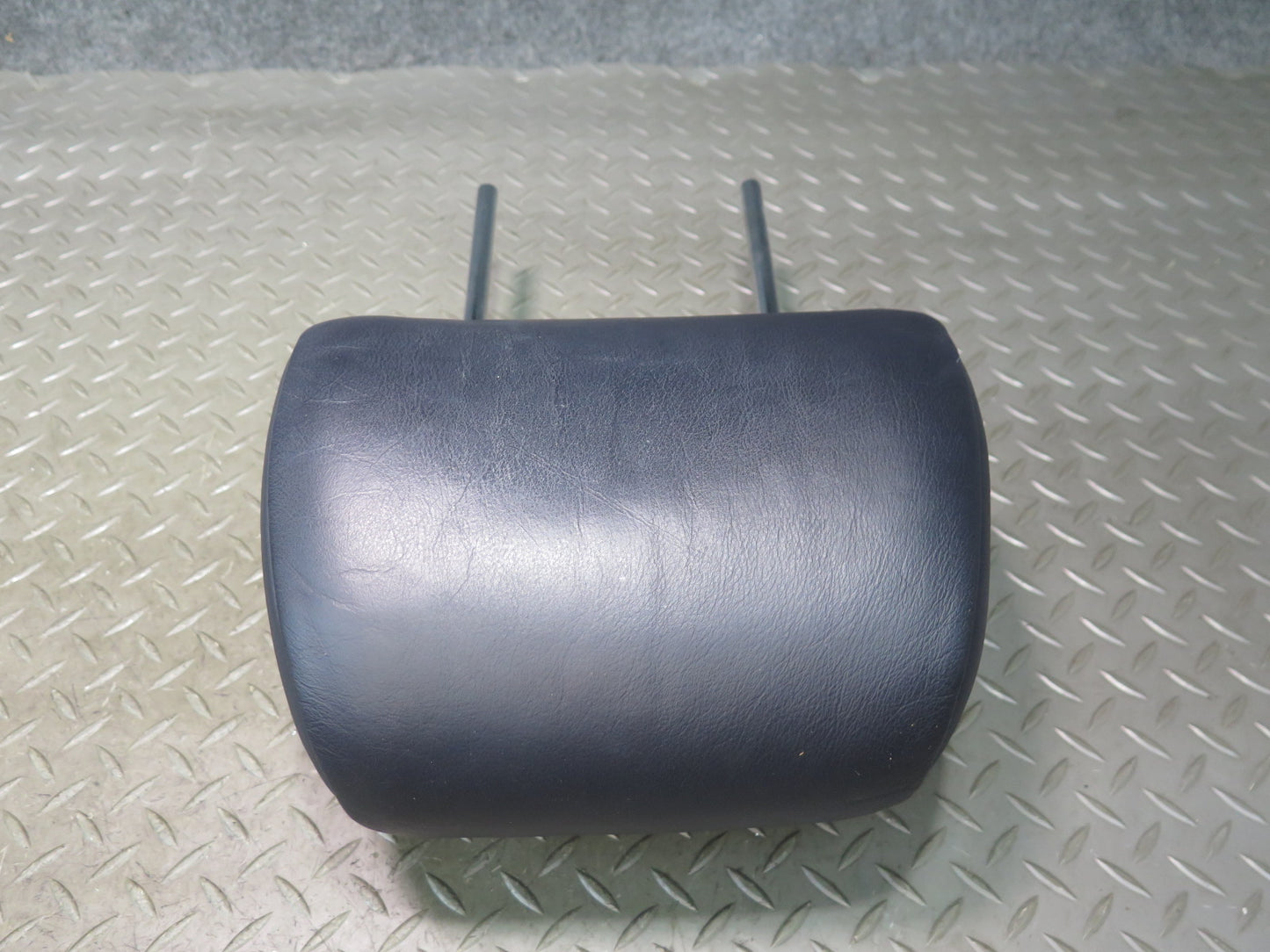 04-06 Lexus UCF30L LS430 Set of 2 Front Left & Right Seat Leather Headrest OEM