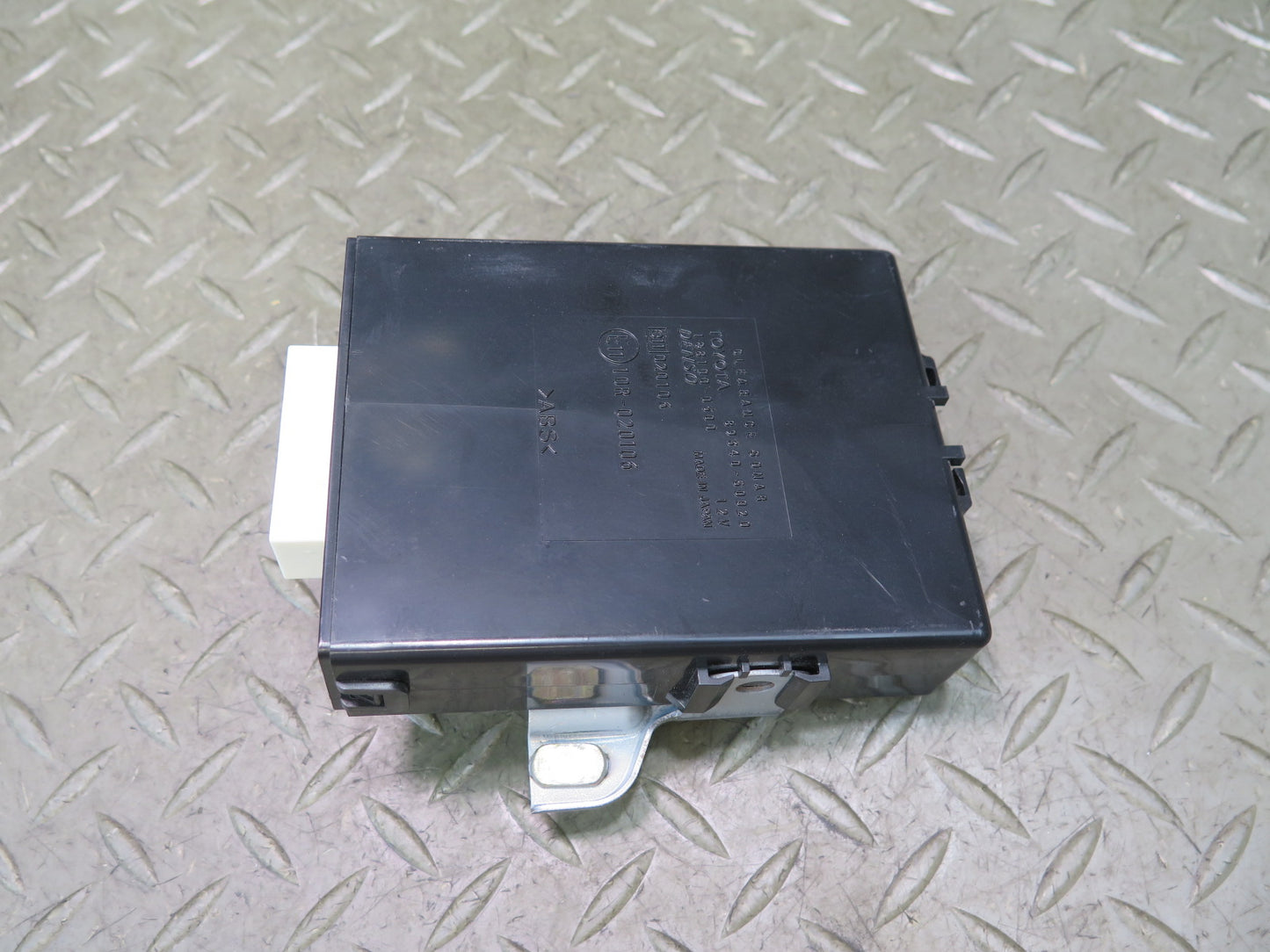 04-06 Lexus UCF30L LS430 Parking  Distance Assist Control Module 89340-50020 OEM
