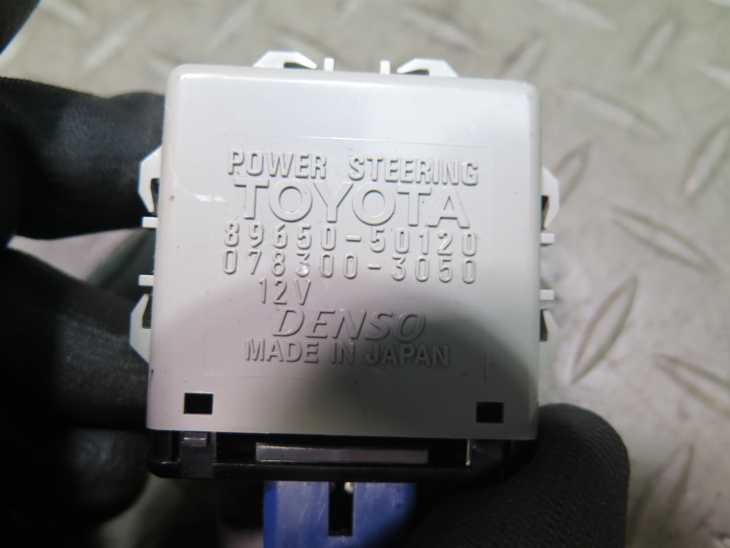 04-06 Lexus UCF30L LS430 Power Steering Control Module 89650-50120 OEM