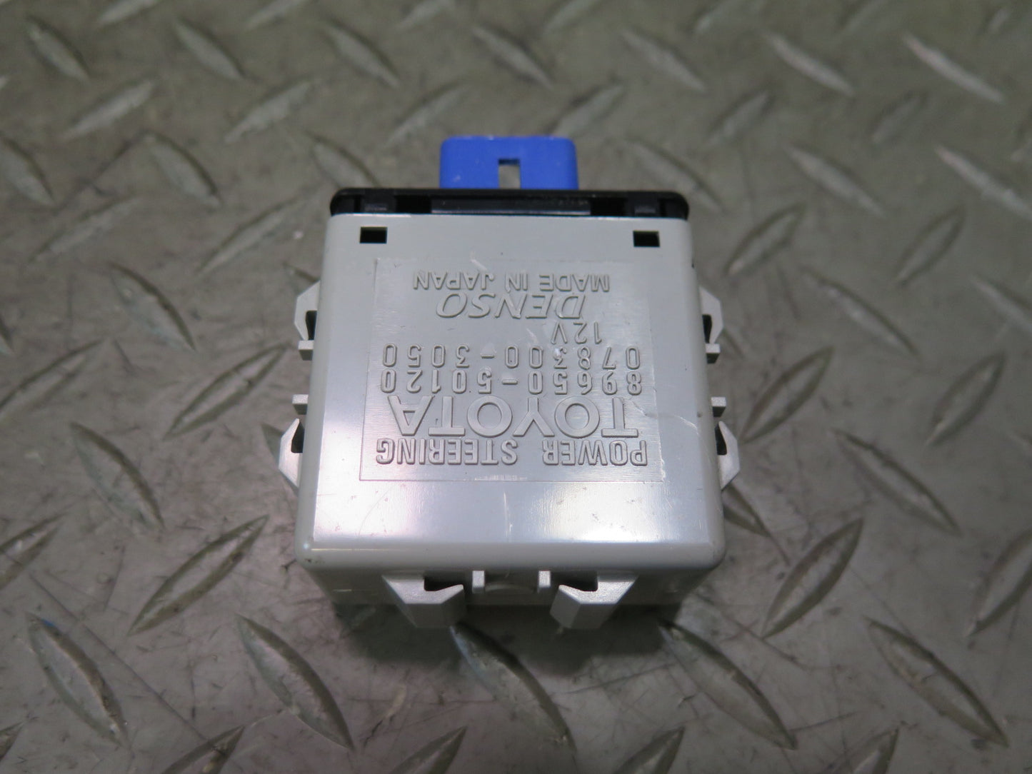 04-06 Lexus UCF30L LS430 Power Steering Control Module 89650-50120 OEM