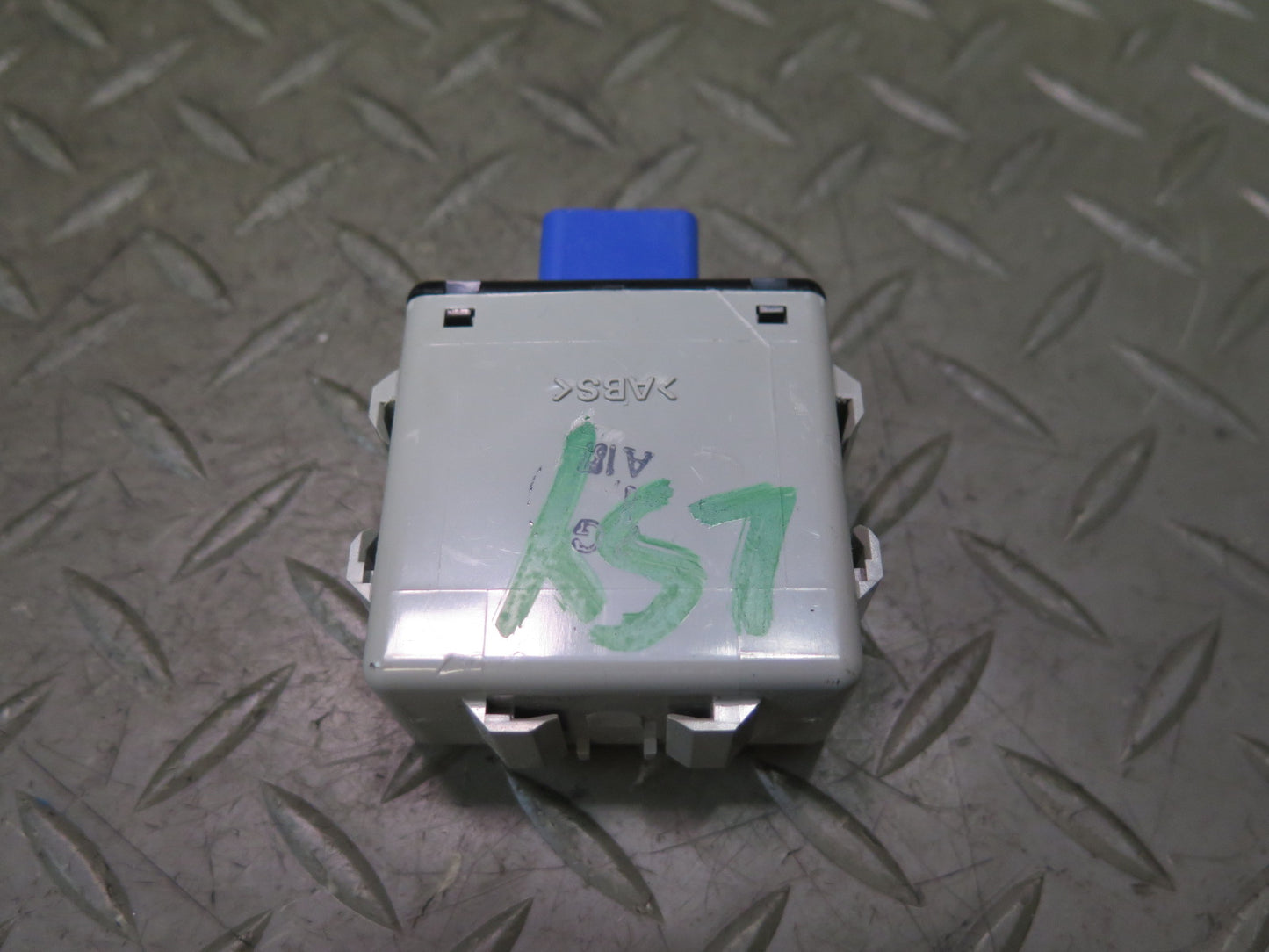 04-06 Lexus UCF30L LS430 Power Steering Control Module 89650-50120 OEM