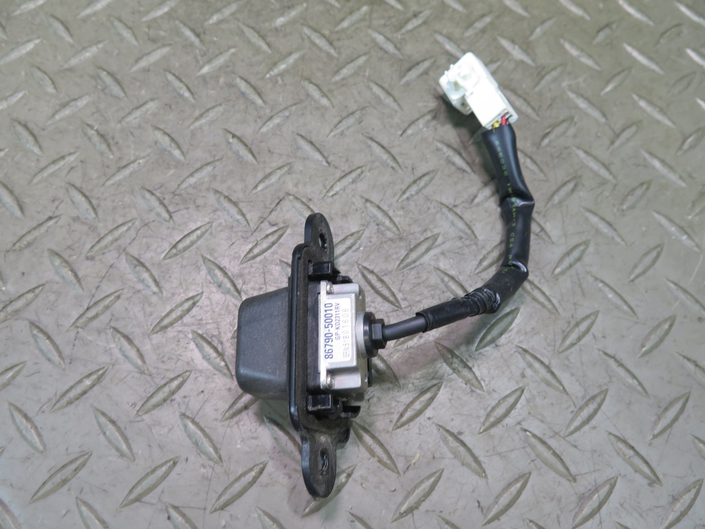 04-06 Lexus UCF30L LS430 Rear View Back UP Parking Camera 86790-50010 OEM