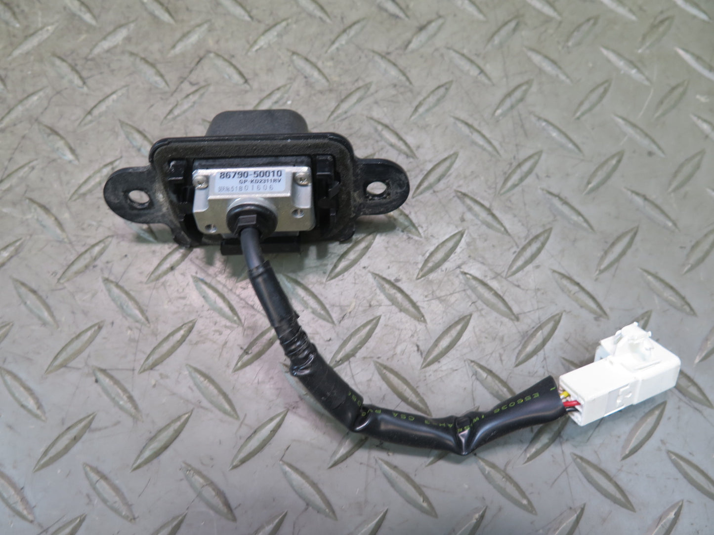 04-06 Lexus UCF30L LS430 Rear View Back UP Parking Camera 86790-50010 OEM