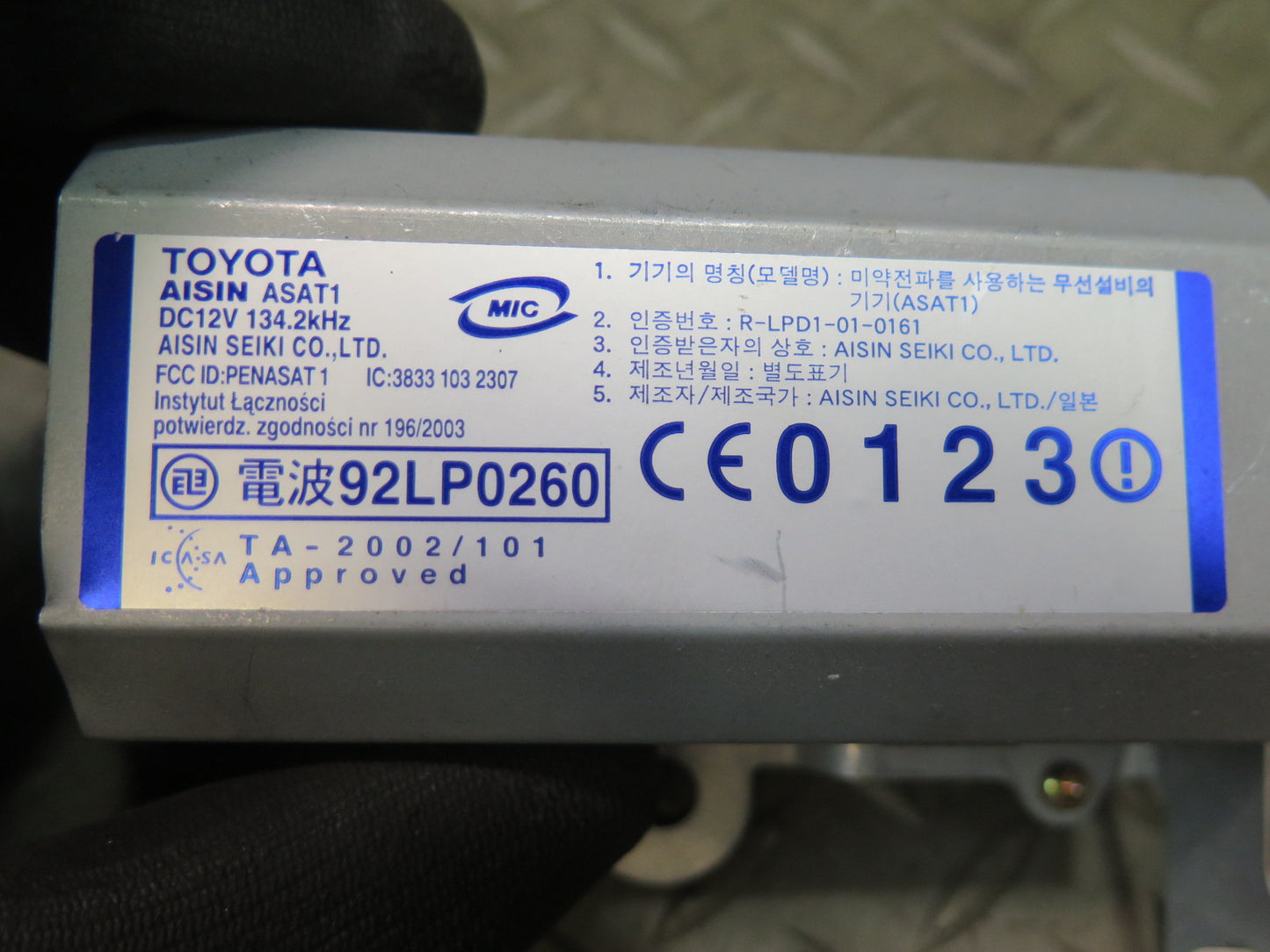 04-06 Lexus UCF30L LS430 Rear Trunk Luggage Smart KEY Oscillator 89993-50020 OEM