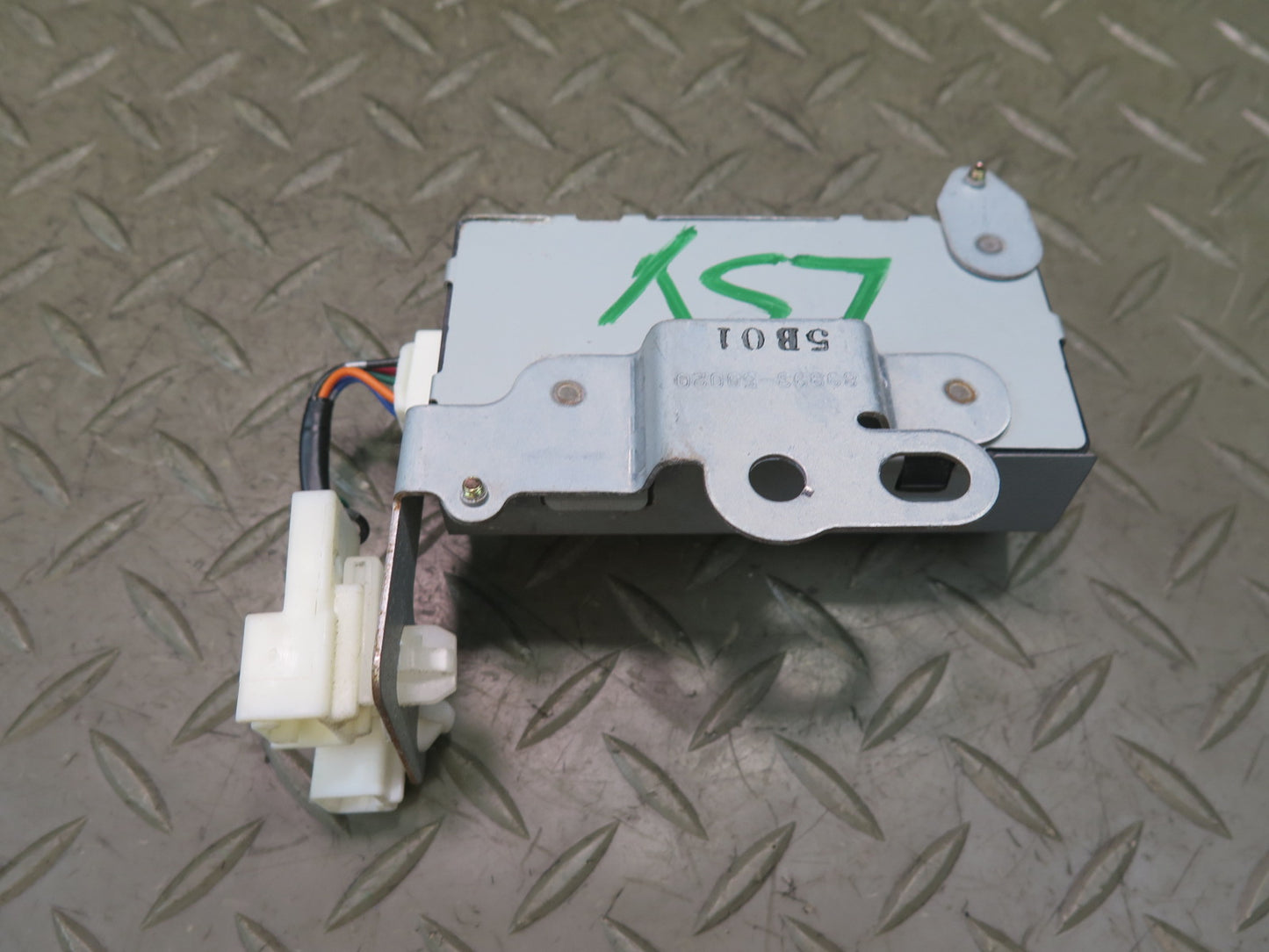 04-06 Lexus UCF30L LS430 Rear Trunk Luggage Smart KEY Oscillator 89993-50020 OEM