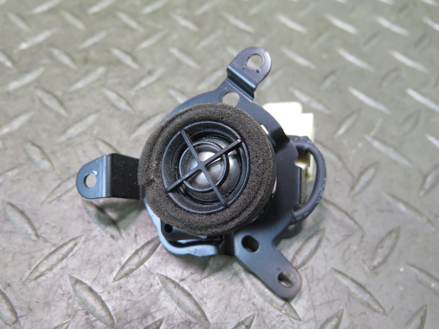 01-06 Lexus UCF30L LS430 Set of 2 Rear Mark Levinson Tweeter Speaker OEM