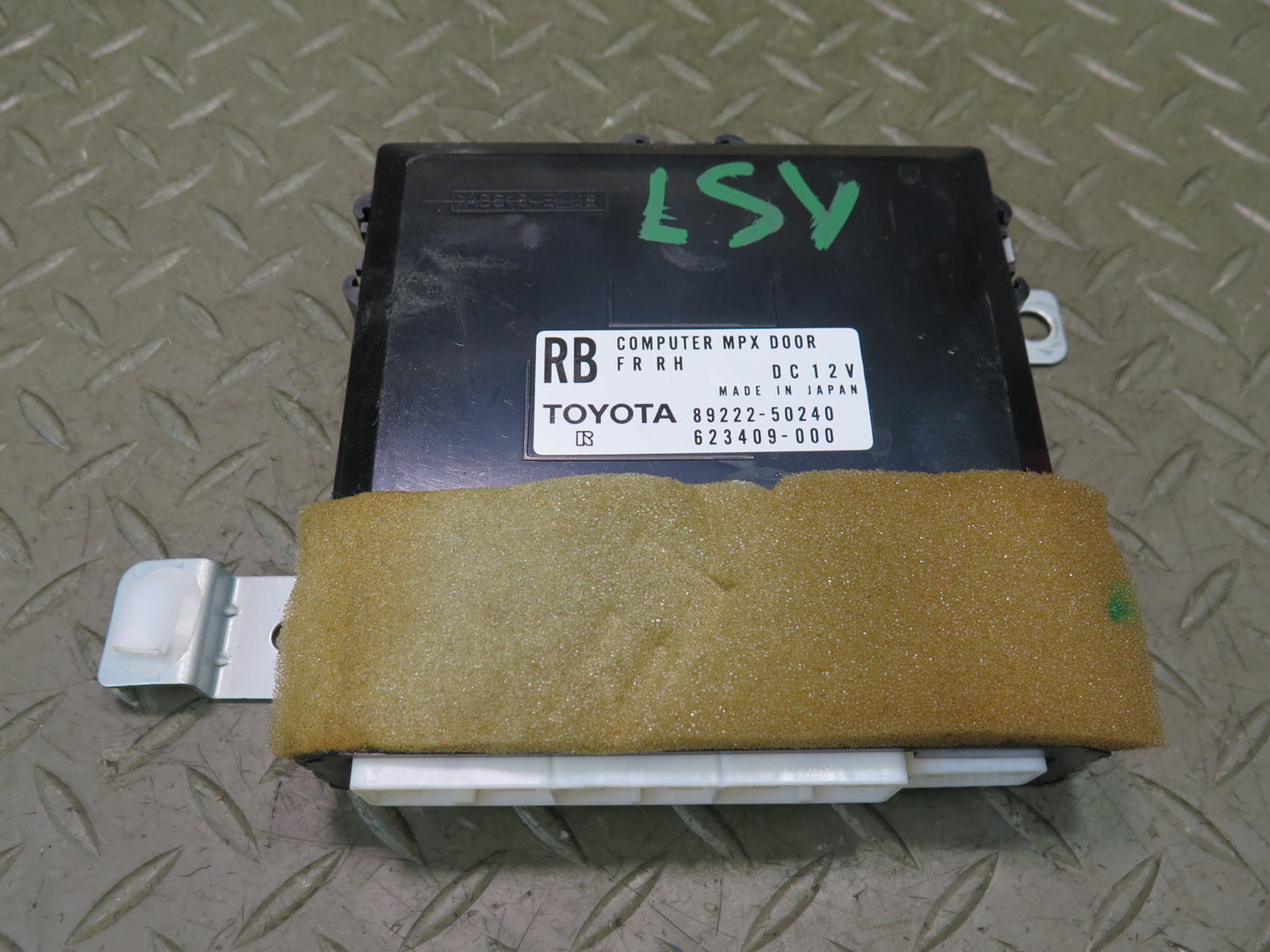 04-06 Lexus UCF30L LS430 Front Right Door Control Module 89222-50240 OEM