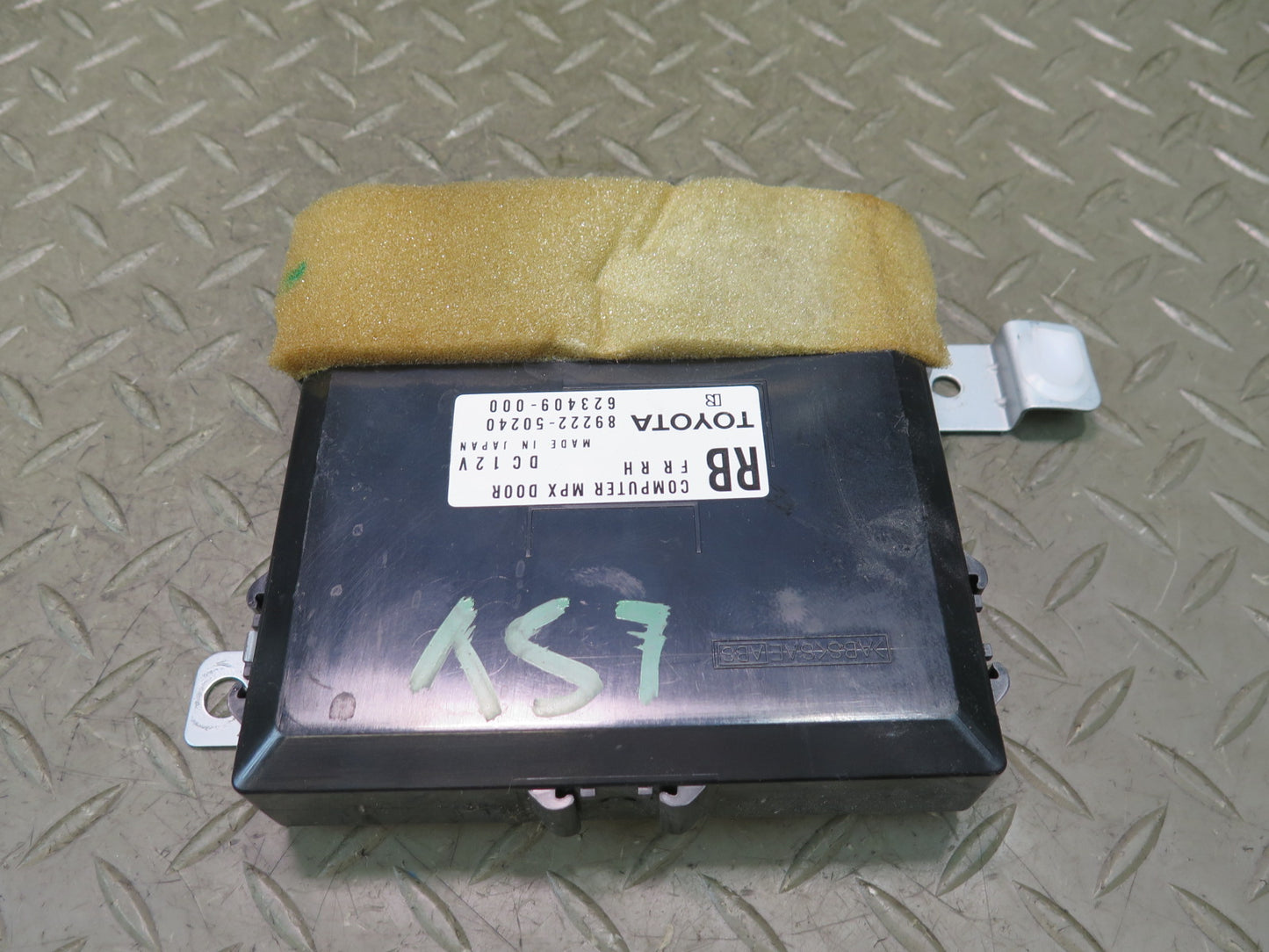 04-06 Lexus UCF30L LS430 Front Right Door Control Module 89222-50240 OEM
