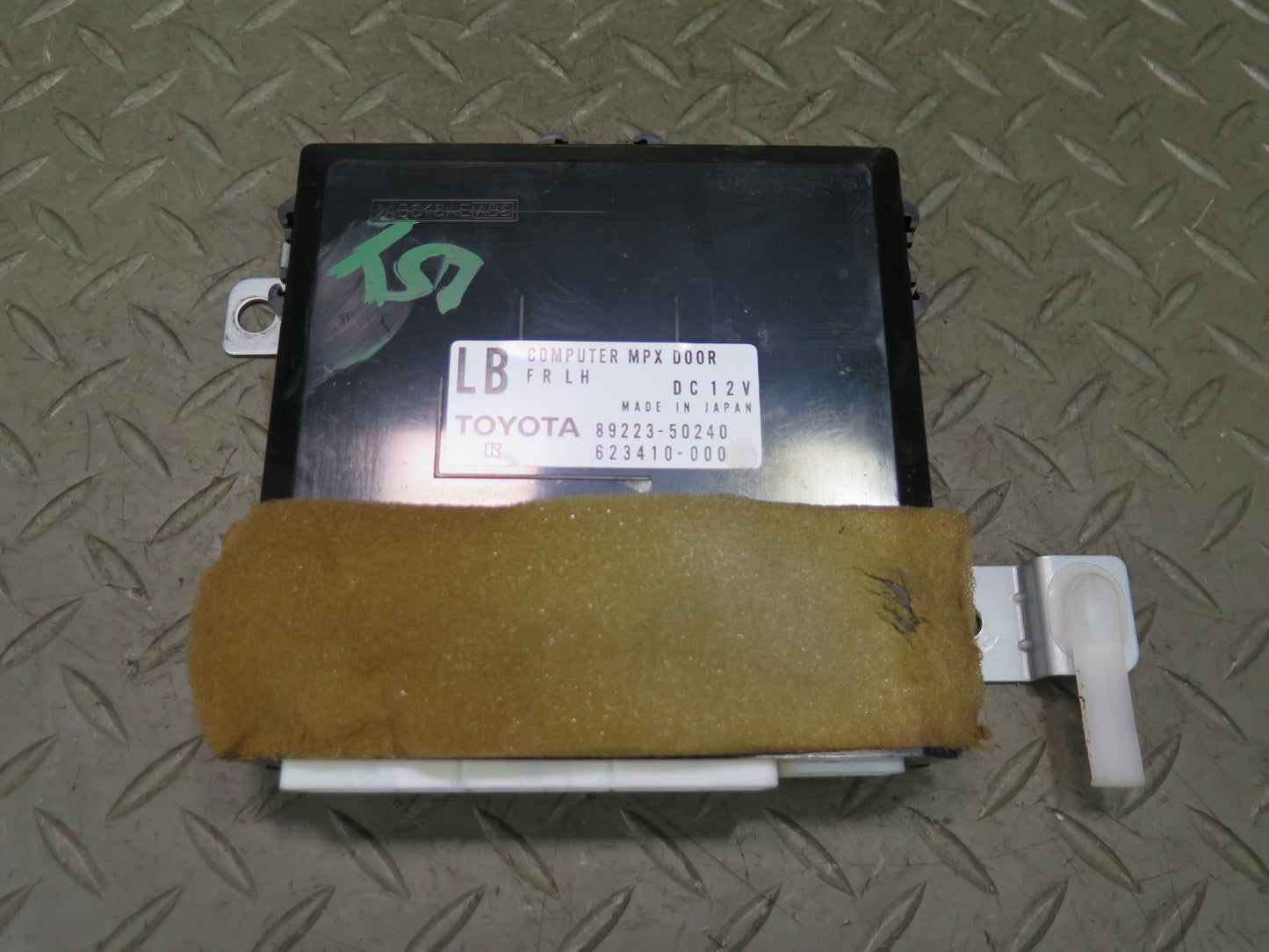 04-06 Lexus UCF30L LS430 Front Left Door Control Module 89223-50240 OEM