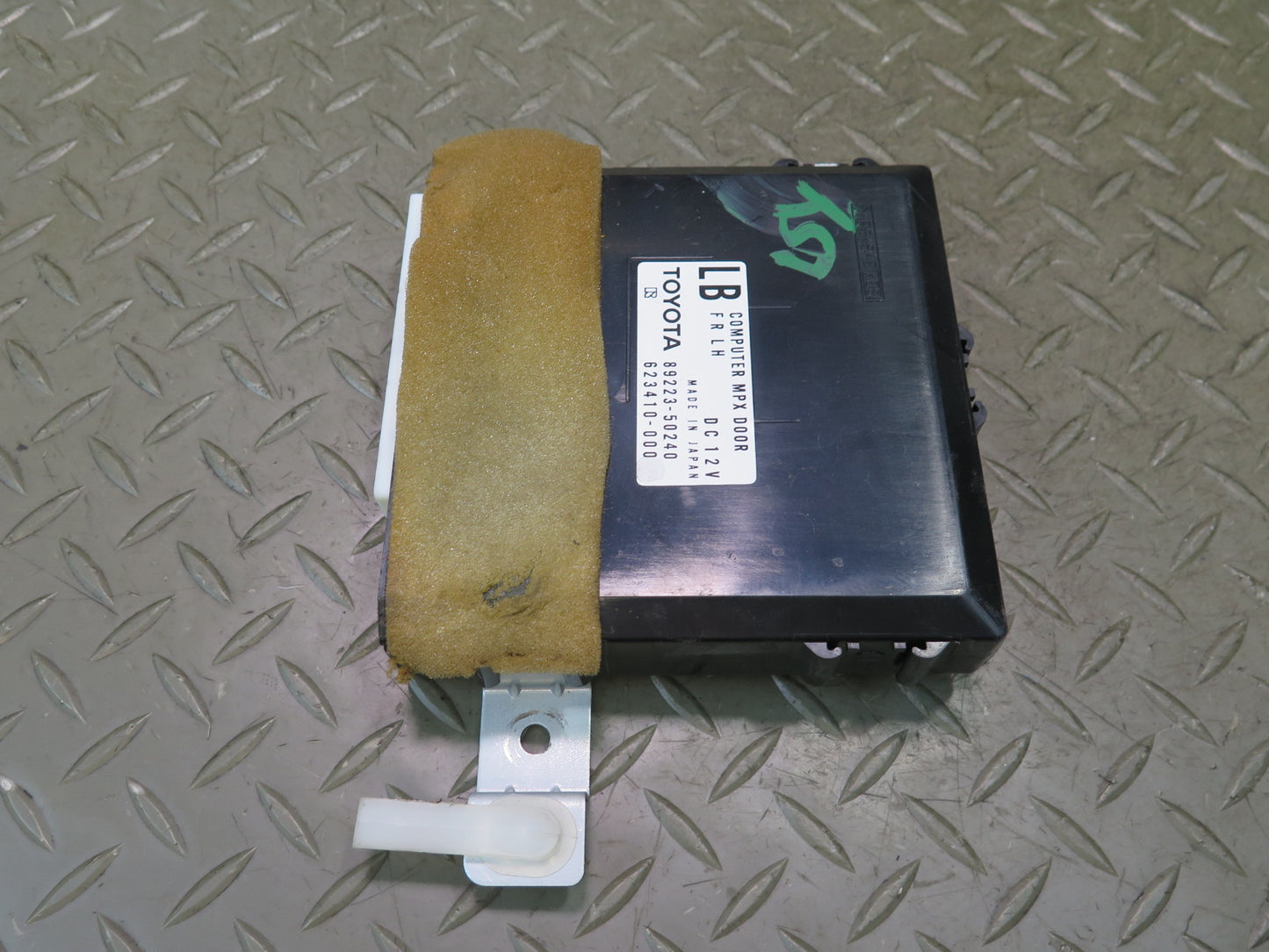 04-06 Lexus UCF30L LS430 Front Left Door Control Module 89223-50240 OEM