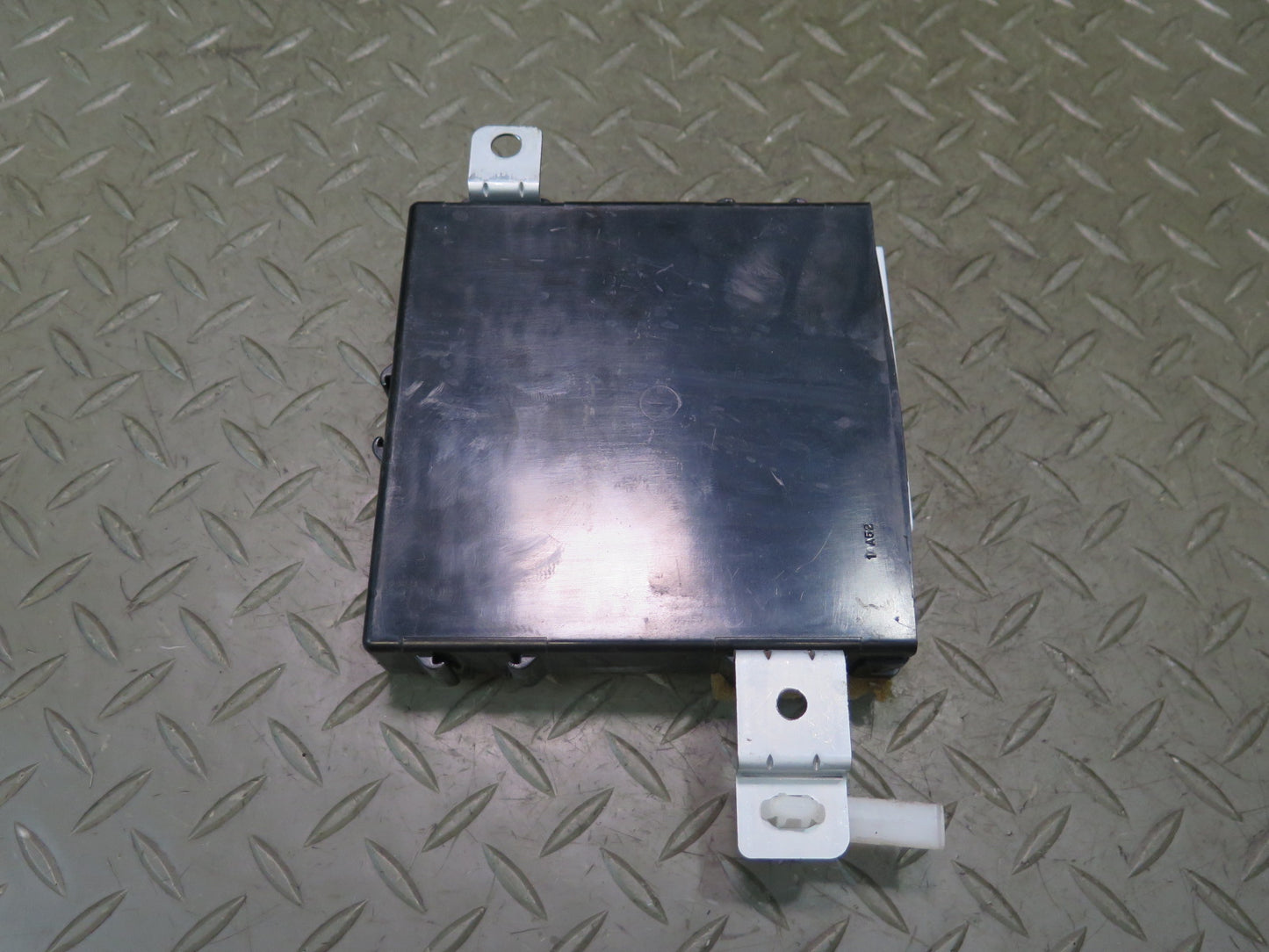 04-06 Lexus UCF30L LS430 Front Left Door Control Module 89223-50240 OEM