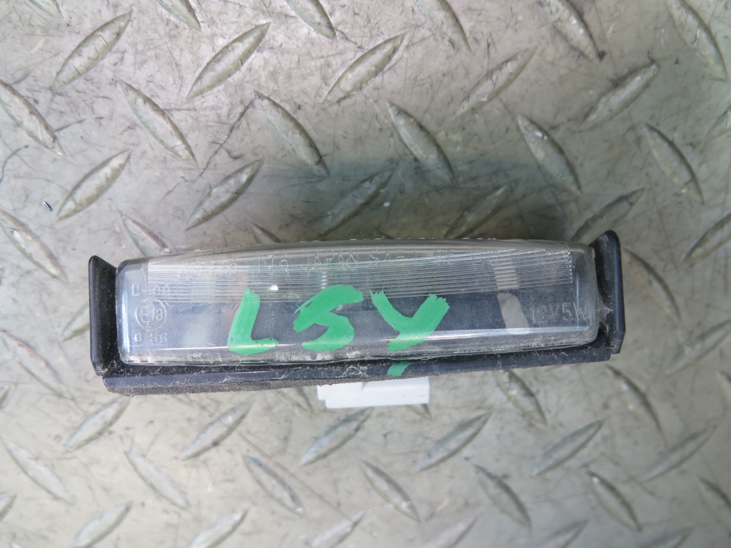 01-06 Lexus UCF30L LS430 Set of 2 Rear Trunk License Plate Light Lamp OEM
