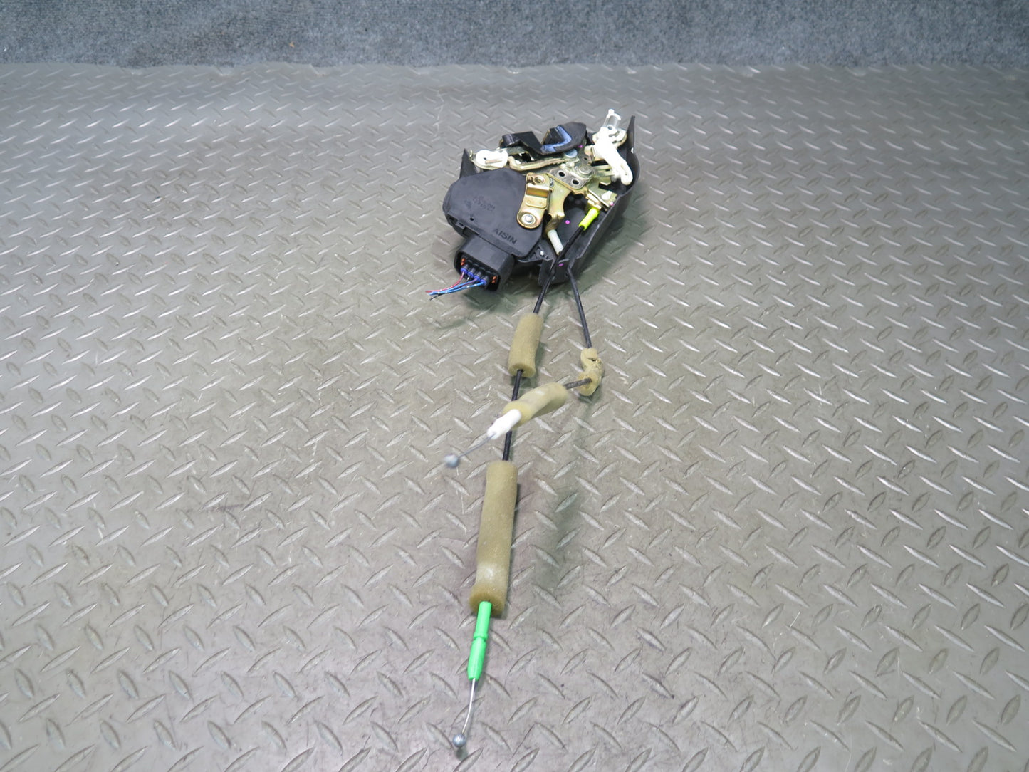 02-06 Lexus UCF30L LS430 Rear Left Door Lock Latch Actuator NO Soft Close OEM