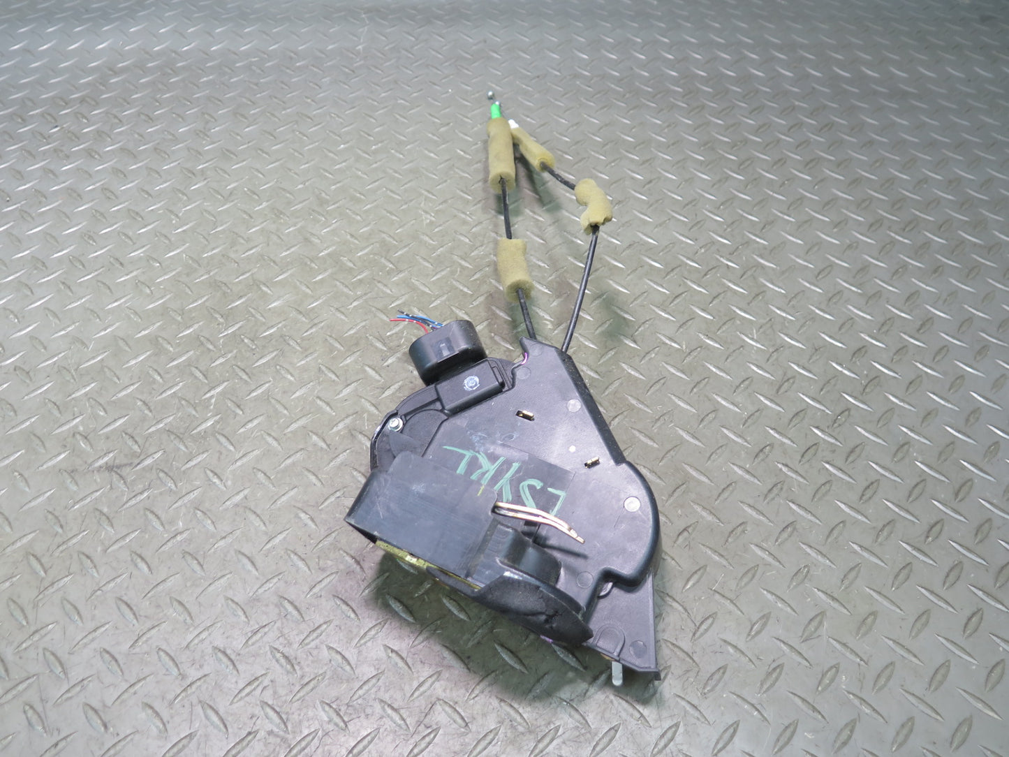 02-06 Lexus UCF30L LS430 Rear Left Door Lock Latch Actuator NO Soft Close OEM