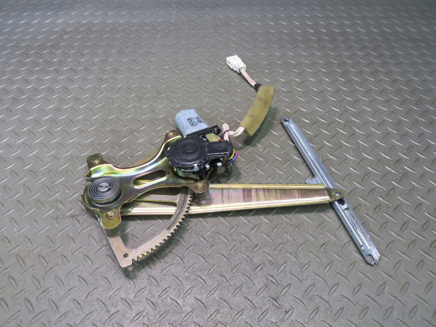 01-06 Lexus UCF30L LS430 Rear Left Door Window Regulator w Motor OEM