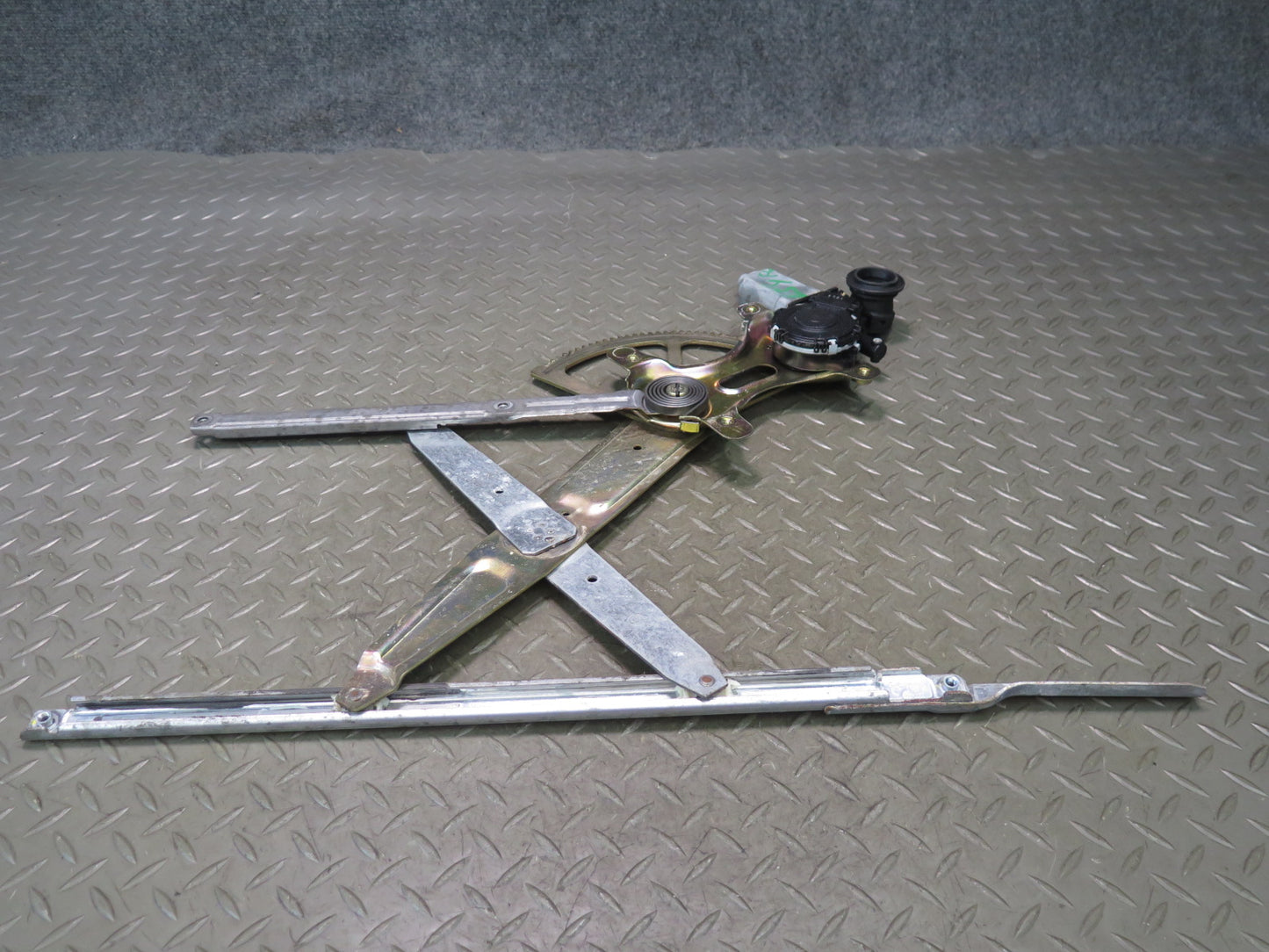 01-06 Lexus UCF30L LS430 Front Left Door Window Regulator w Motor OEM