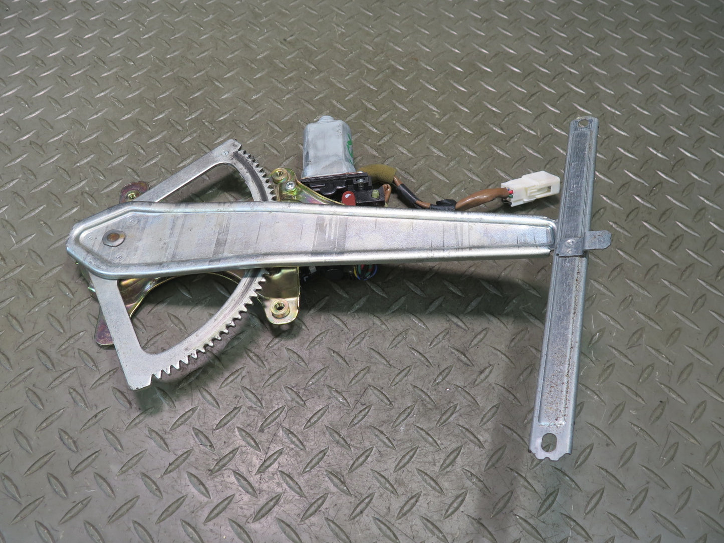 01-06 Lexus UCF30L LS430 Rear Right Door Window Regulator w Motor OEM