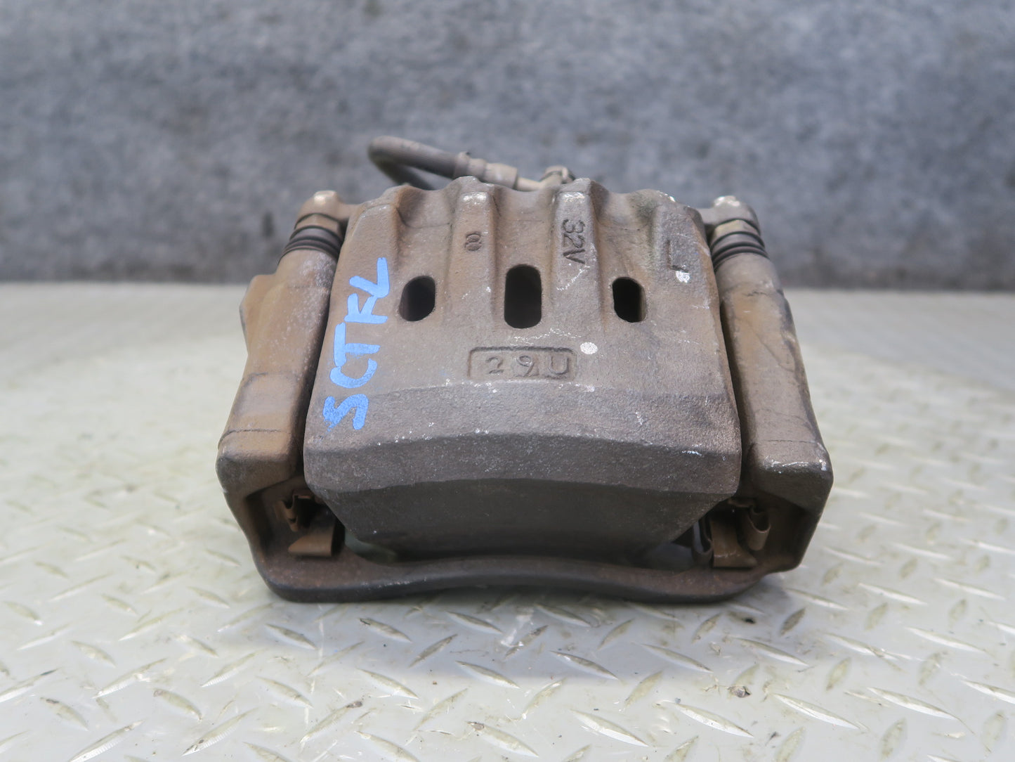 02-10 Lexus Z40 SC430 Set of 2 Front Left & Right Brake Caliper w Hoses 122K OEM