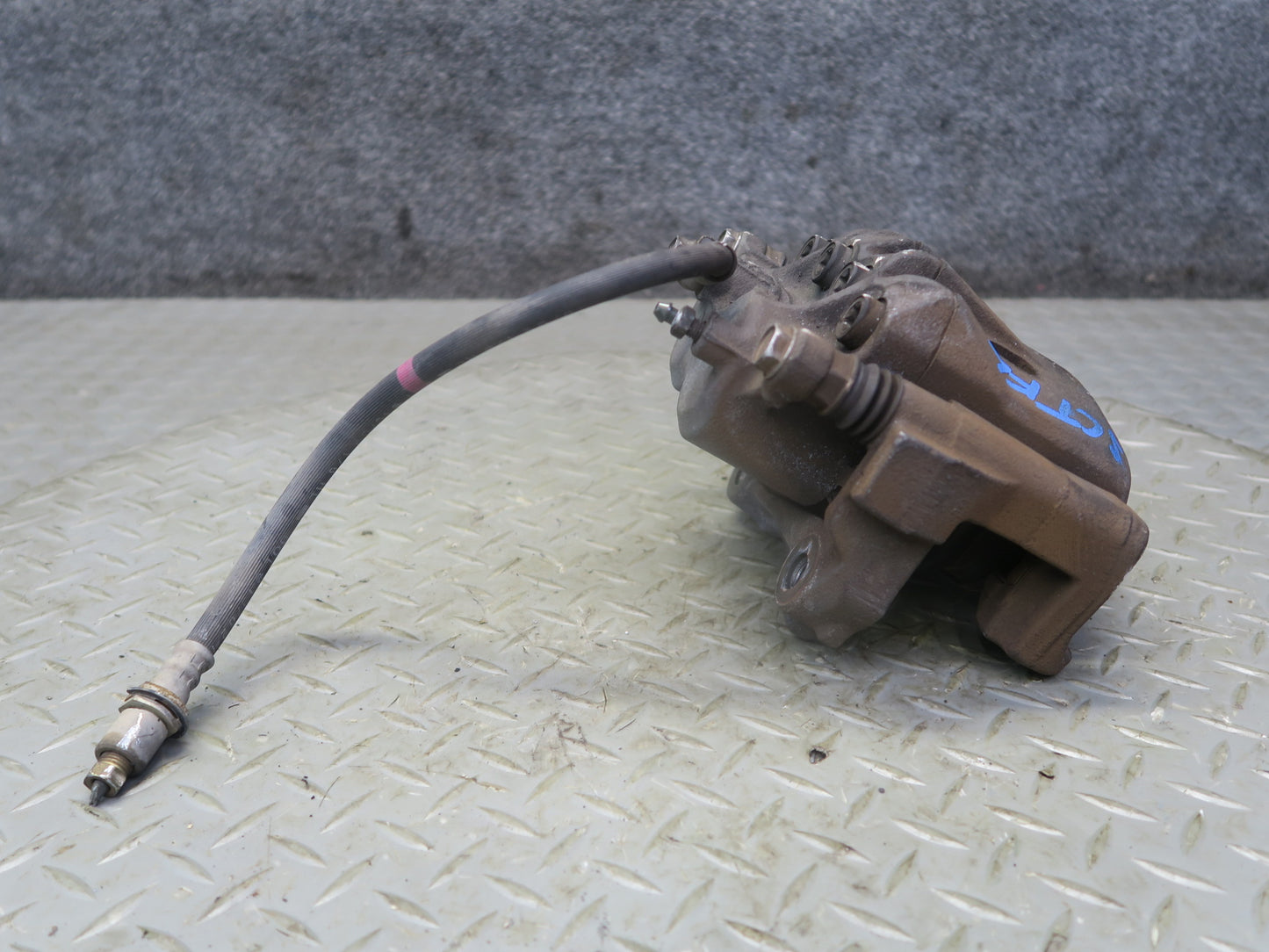 02-10 Lexus Z40 SC430 Set of 2 Front Left & Right Brake Caliper w Hoses 122K OEM