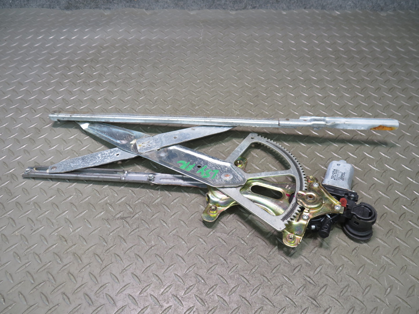 01-06 Lexus UCF30L LS430 Front Right Door Window Regulator w Motor OEM