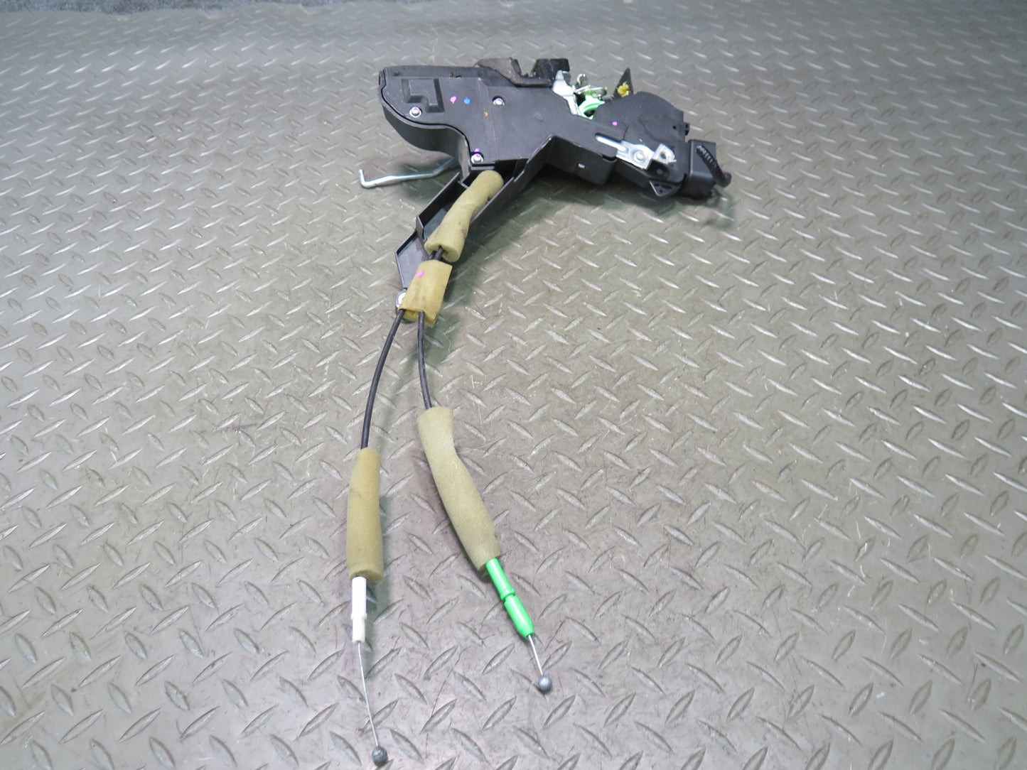 02-06 Lexus LS430 UCF30L Front Right Door Lock Latch Actuator NO Soft Close OEM
