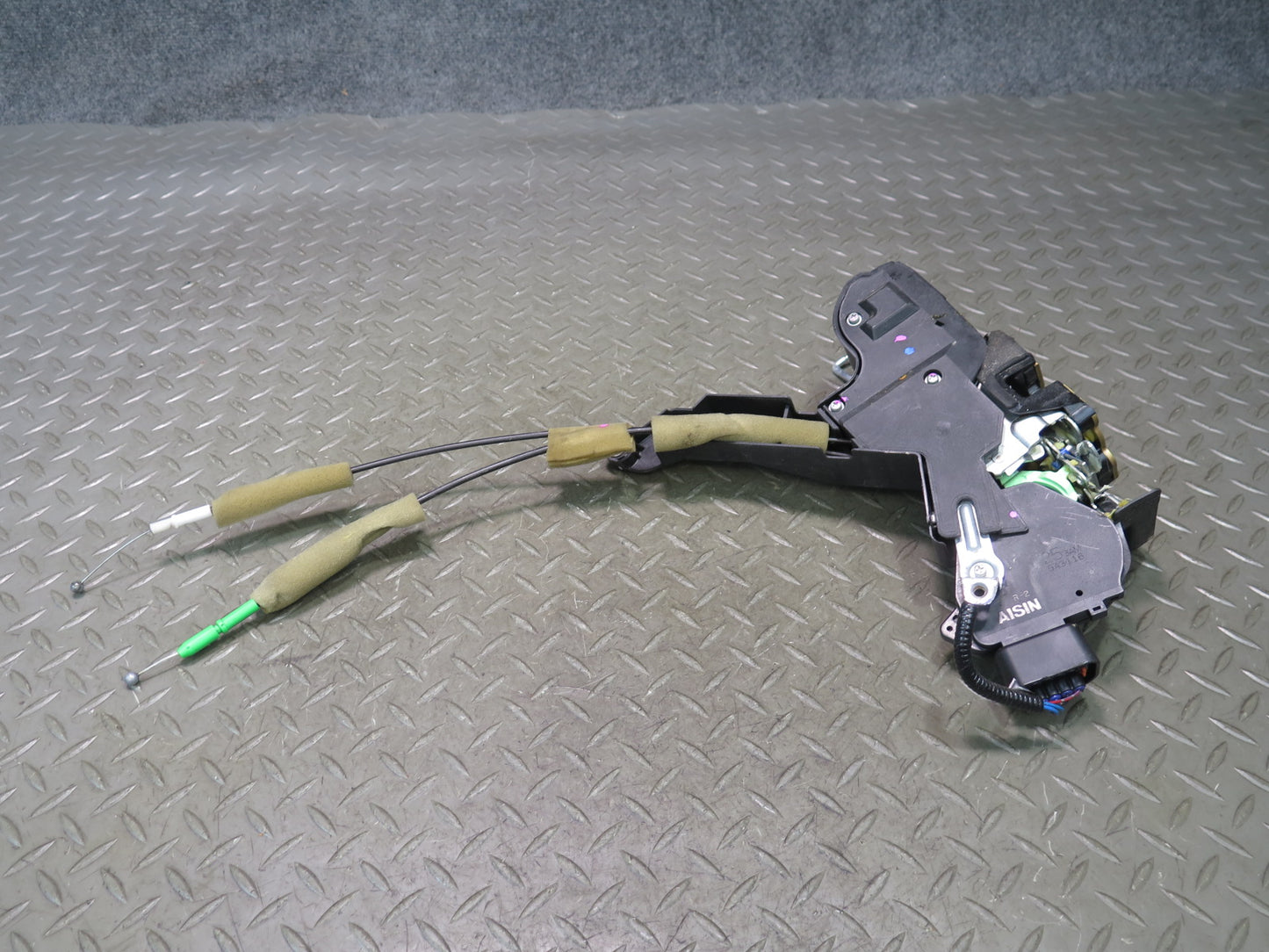 02-06 Lexus LS430 UCF30L Front Right Door Lock Latch Actuator NO Soft Close OEM