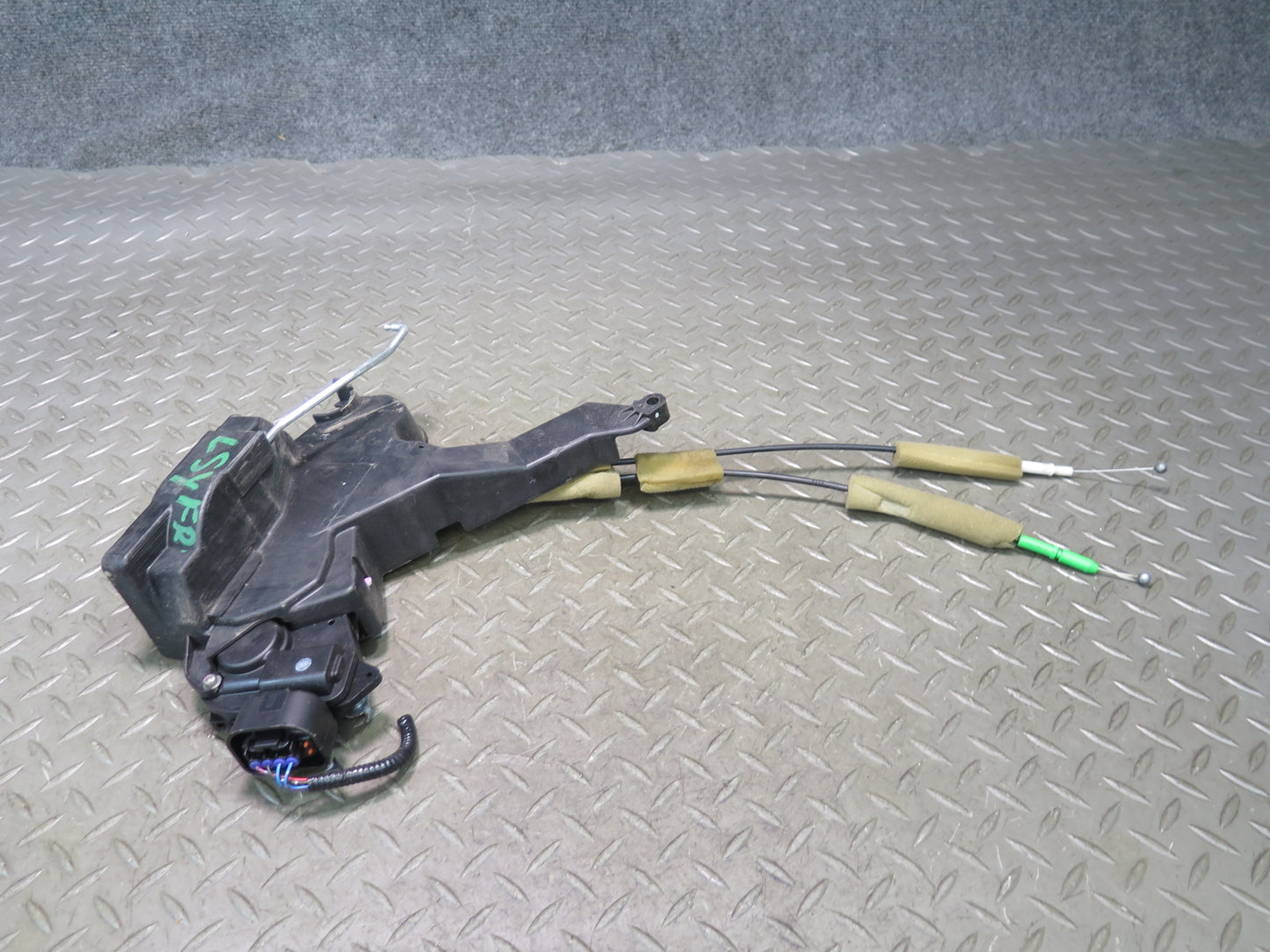 02-06 Lexus LS430 UCF30L Front Right Door Lock Latch Actuator NO Soft Close OEM