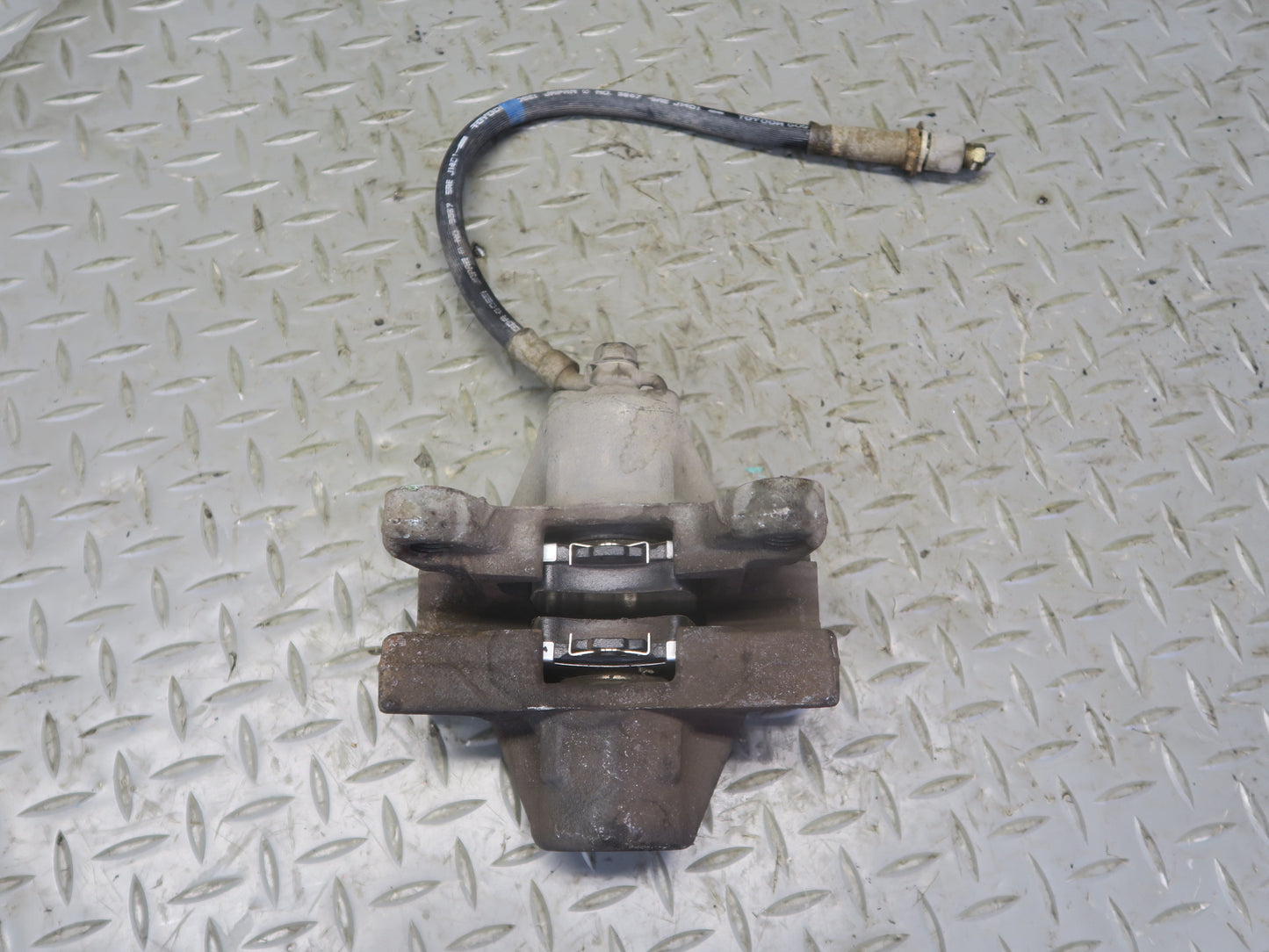 02-10 Lexus UZZ40L SC430 Set of 2 Rear Left & Right Brake Caliper 122K Miles OEM