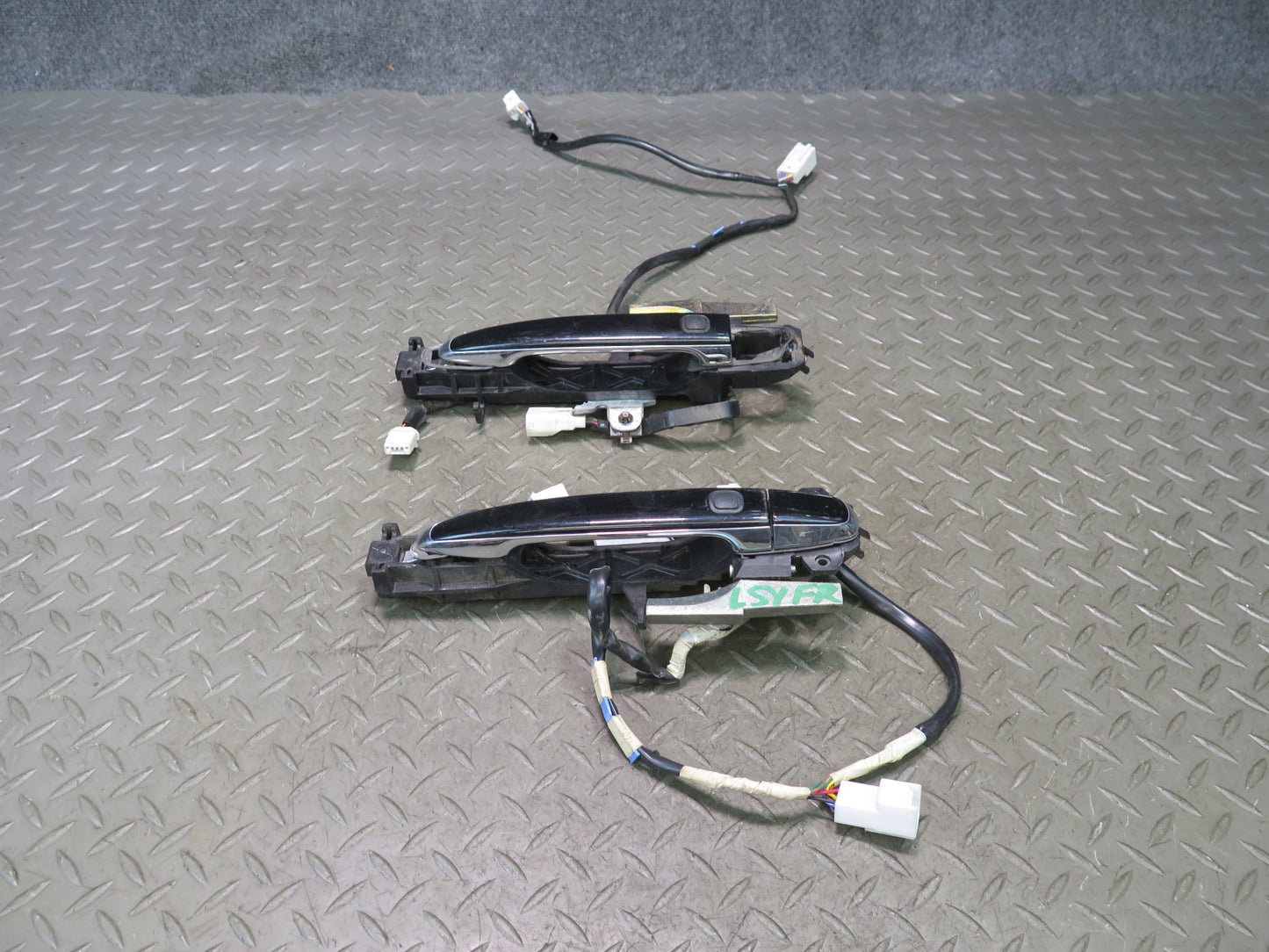 04-06 Lexus UCF30L LS430 Front Left & Right Door Exterior Handle Keyless Set OEM