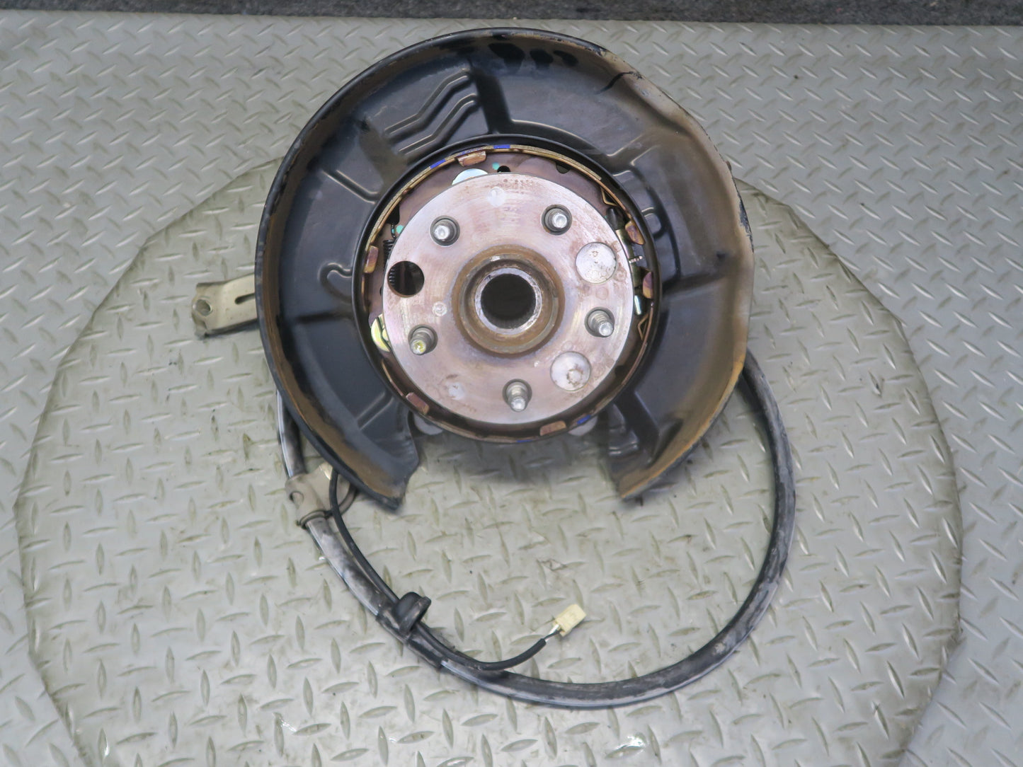 02-10 Lexus SC430 Rear Right Side Spindle Knuckle Wheel Hub Bearing 122K OEM