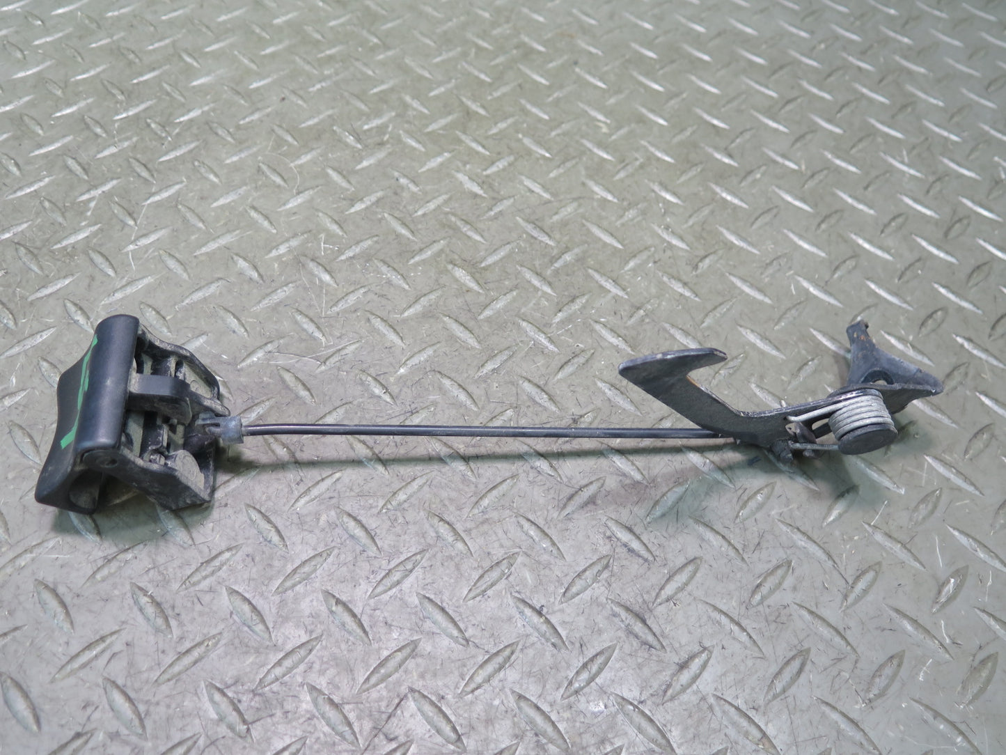 01-06 Lexus UCF30L LS430 Hood Lock Catch Open Release Mechanism OEM