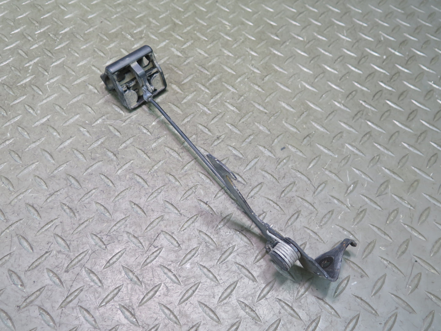 01-06 Lexus UCF30L LS430 Hood Lock Catch Open Release Mechanism OEM