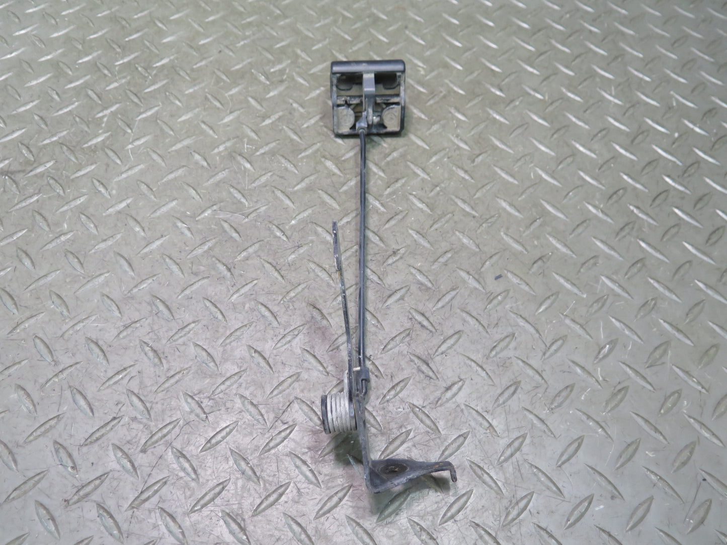 01-06 Lexus UCF30L LS430 Hood Lock Catch Open Release Mechanism OEM