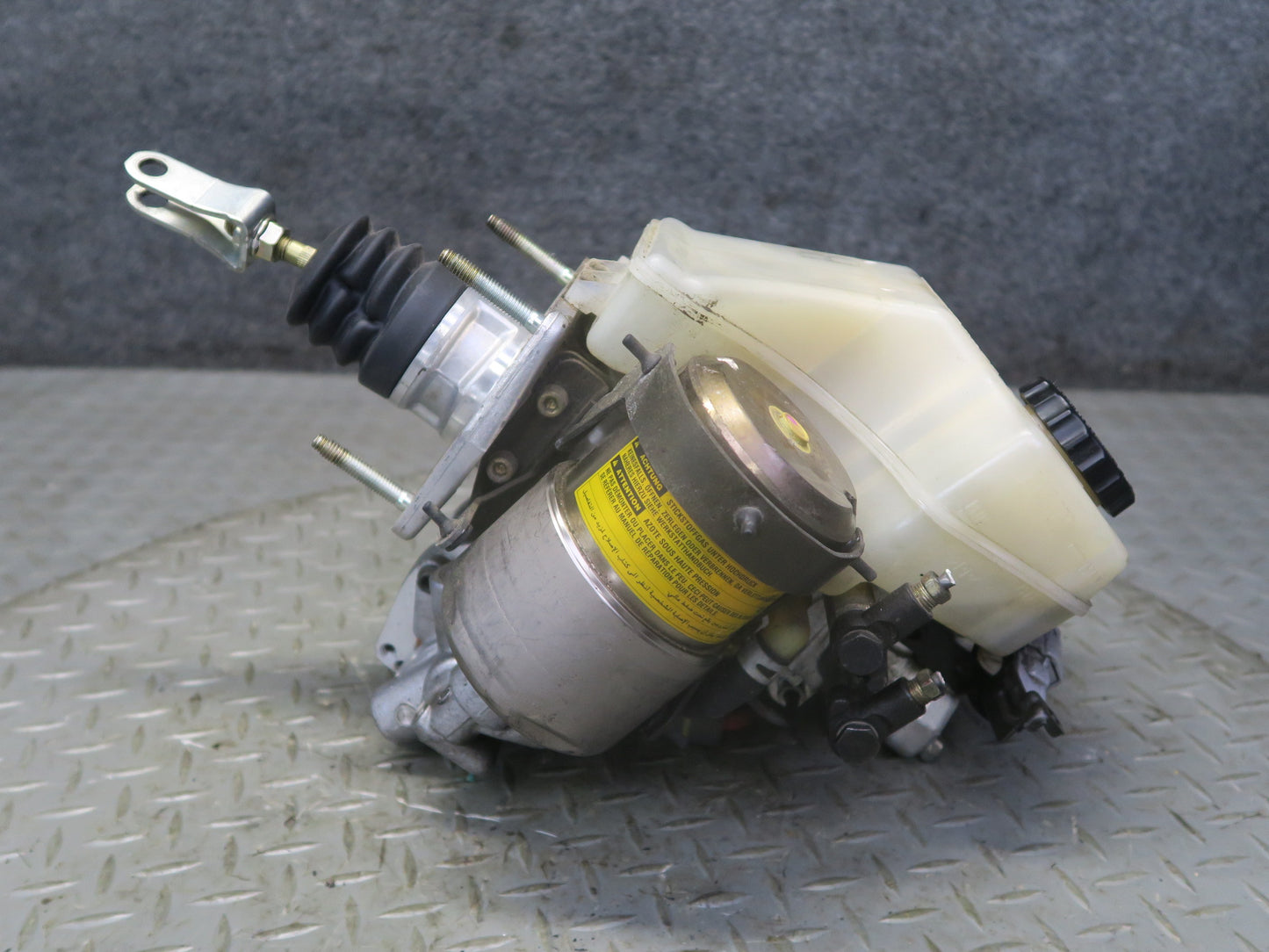 02-10 Lexus Z40 SC430 ABS Pump Brake Master Cylinder Booster Fluid Reservoir OEM