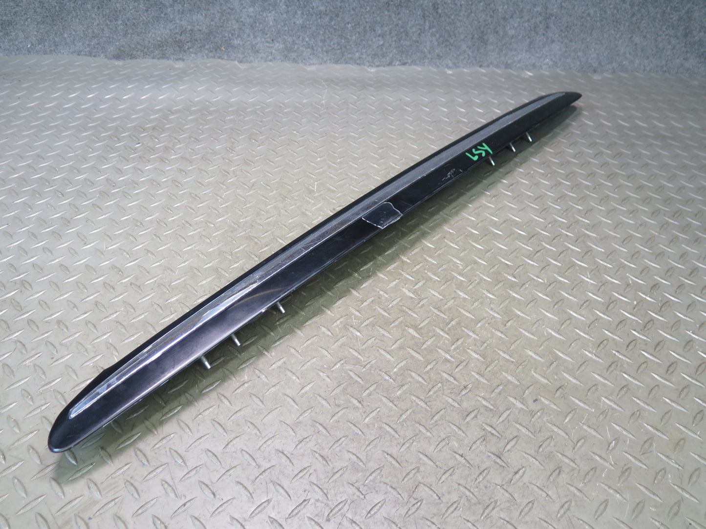 04-06 Lexus UCF30L LS430 Rear Trunk License Light Trim Molding Cover Panel OEM
