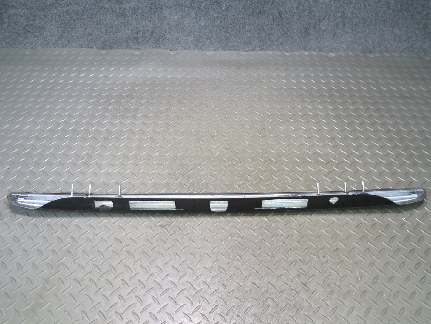 04-06 Lexus UCF30L LS430 Rear Trunk License Light Trim Molding Cover Panel OEM