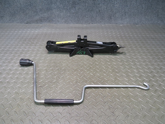 01-06 Lexus UCF30L LS430 Emergency Spare Tire Lift Jack w Handle OEM