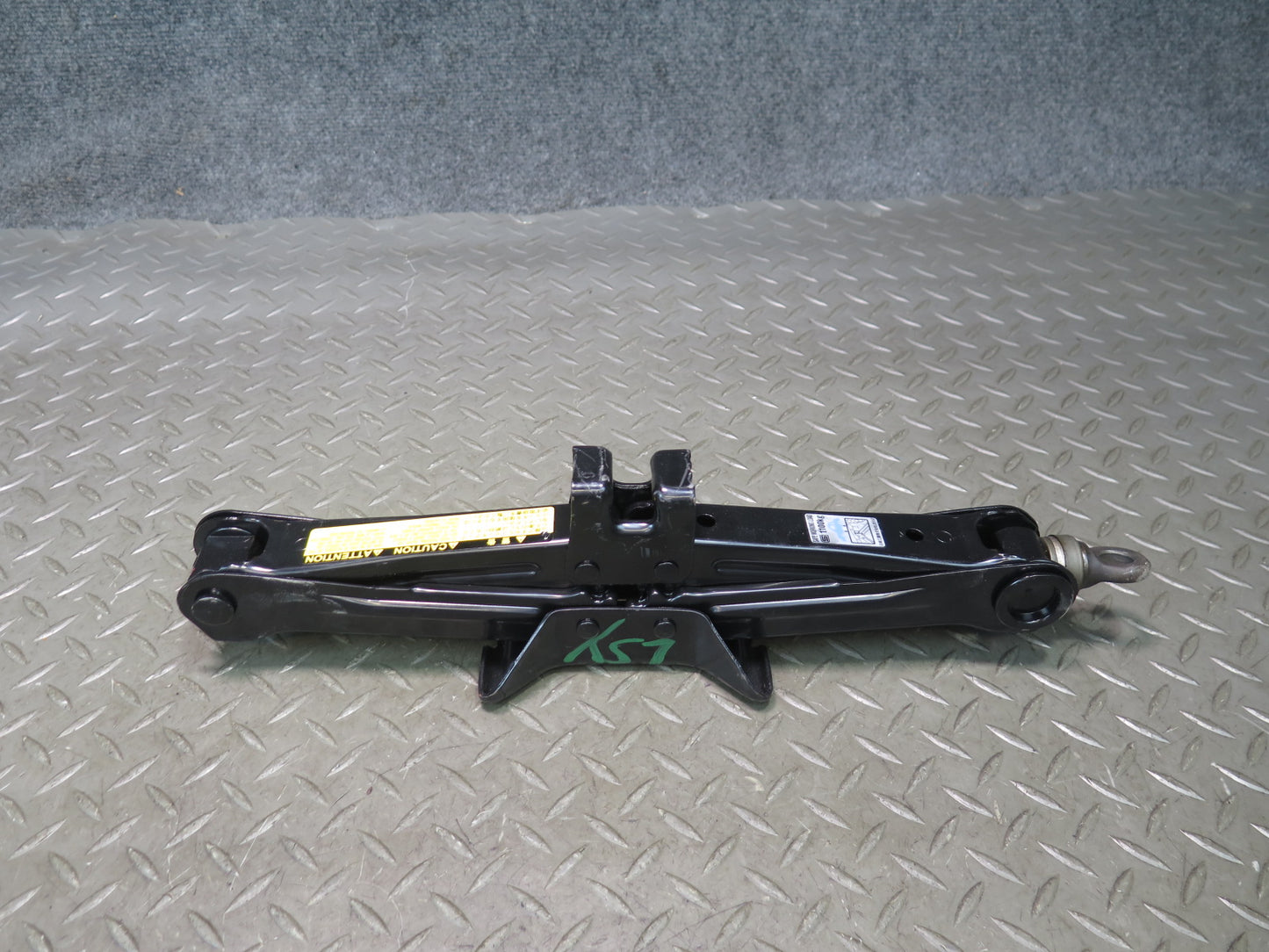 01-06 Lexus UCF30L LS430 Emergency Spare Tire Lift Jack w Handle OEM