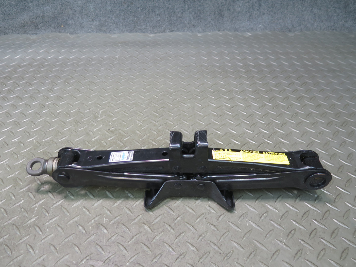 01-06 Lexus UCF30L LS430 Emergency Spare Tire Lift Jack w Handle OEM