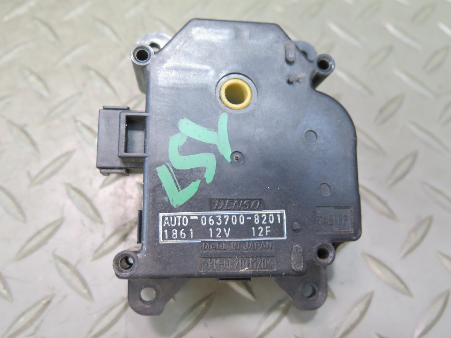 01-06 Lexus UCF30L LS430 Set of 8 A/C Heater Flap Door Actuator Motor OEM