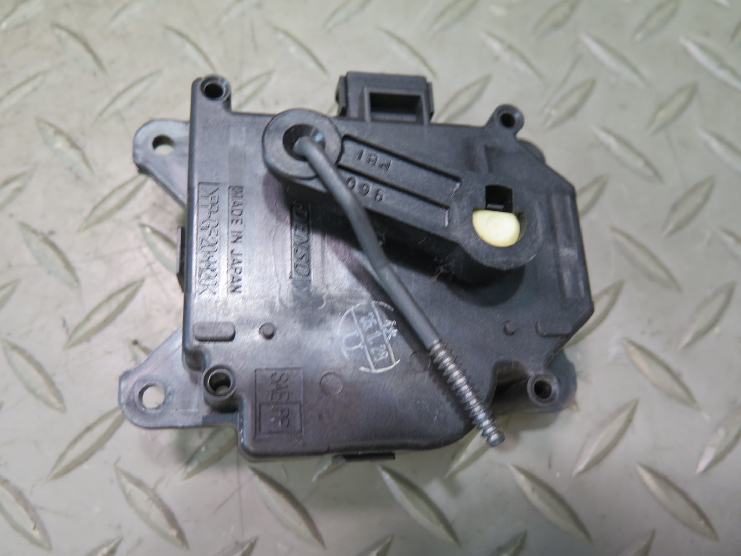 01-06 Lexus UCF30L LS430 Set of 8 A/C Heater Flap Door Actuator Motor OEM